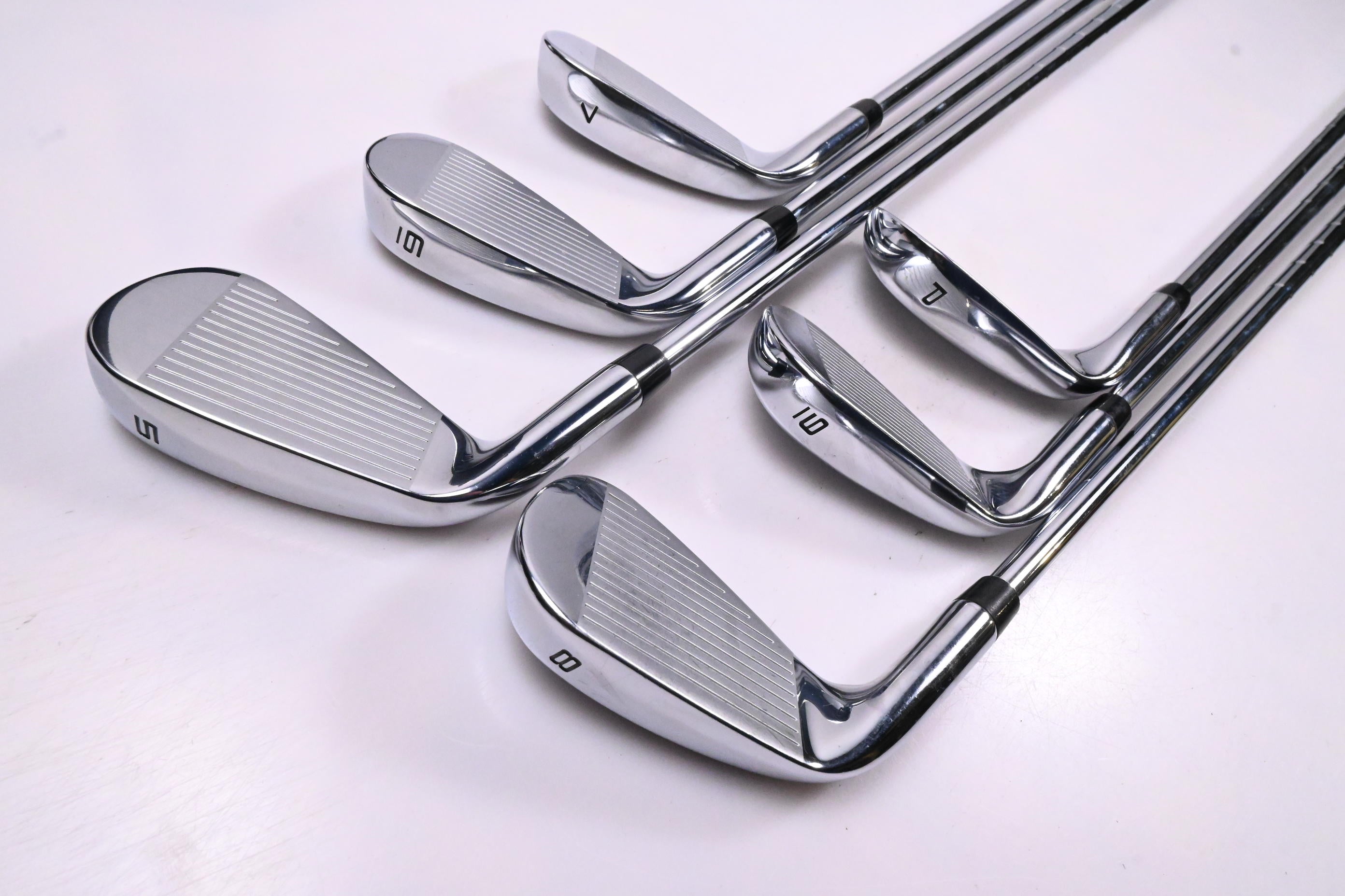 Callaway Elyte Irons / 5-PW / Regular Flex Vector 80 Shafts