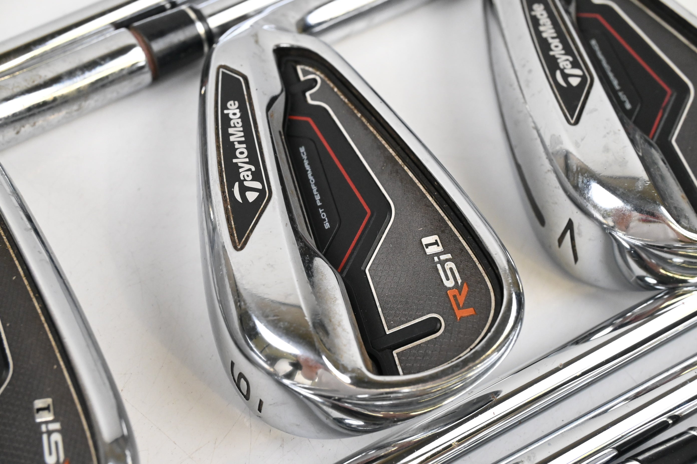 Taylormade RSi1 Irons / 4-PW+SW / Regular Flex REAX Steel 90 Shafts
