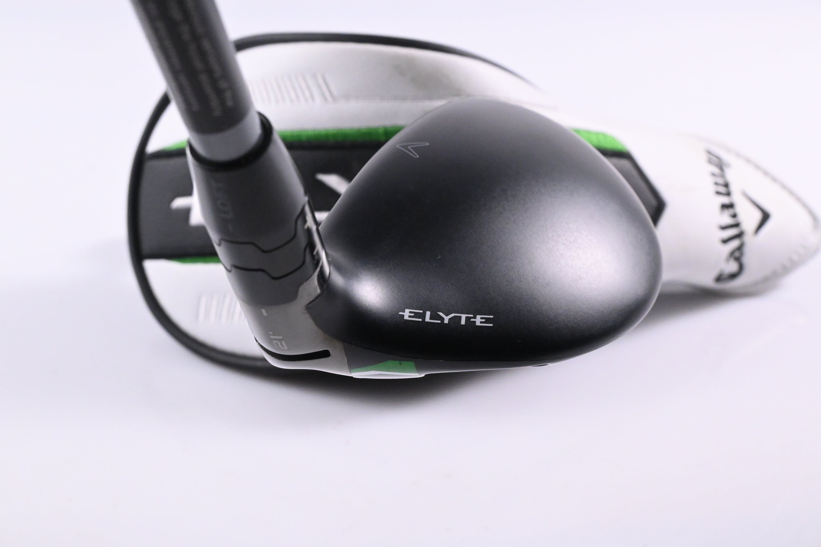 Callaway Elyte X #4 Hybrid / 21 Degree / Regular Flex Denali Charcoal 60 Shaft
