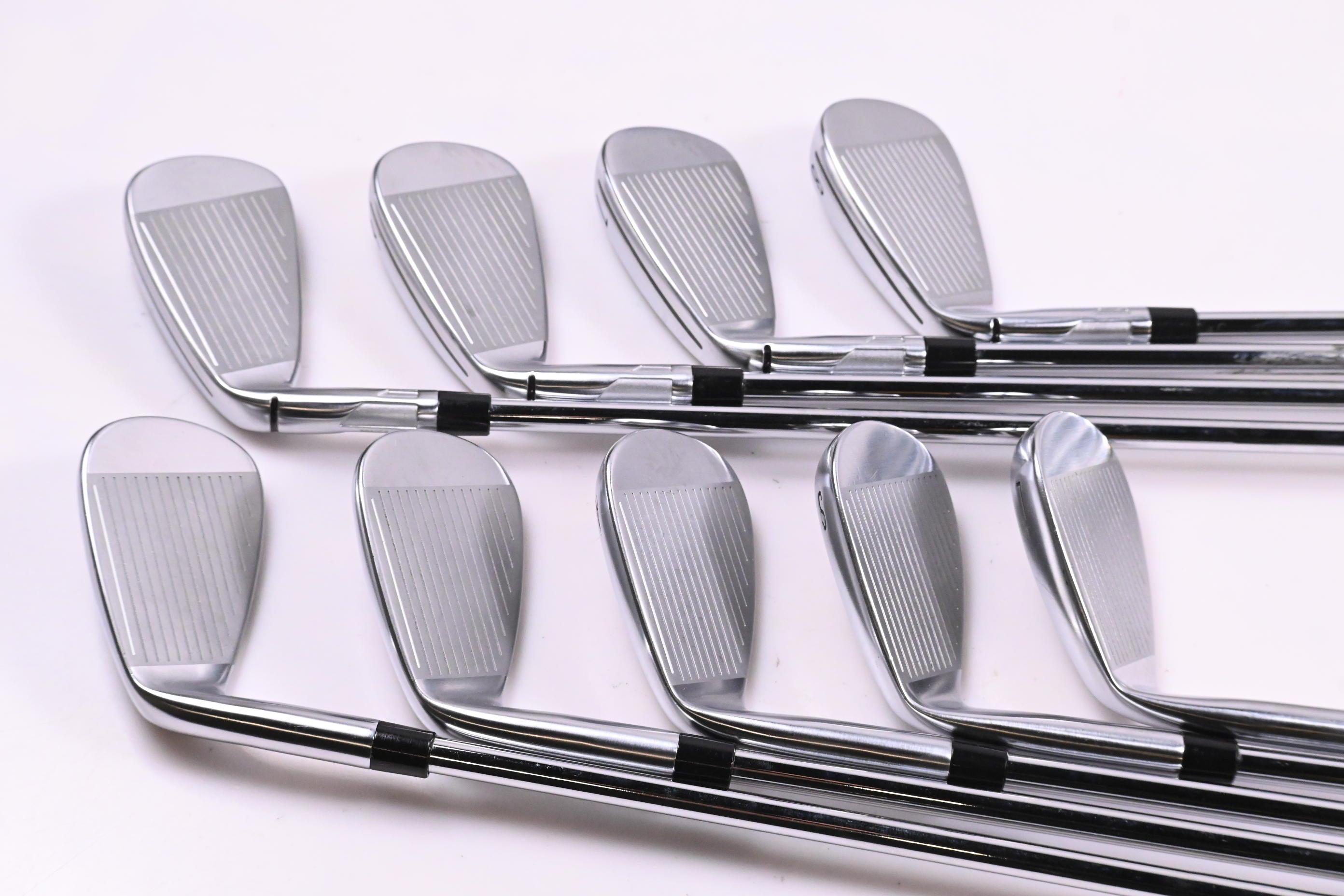 Taylormade Qi Max Irons / 5-PW+GW+SW+LW / Regular Flex KBS MAX MT 85