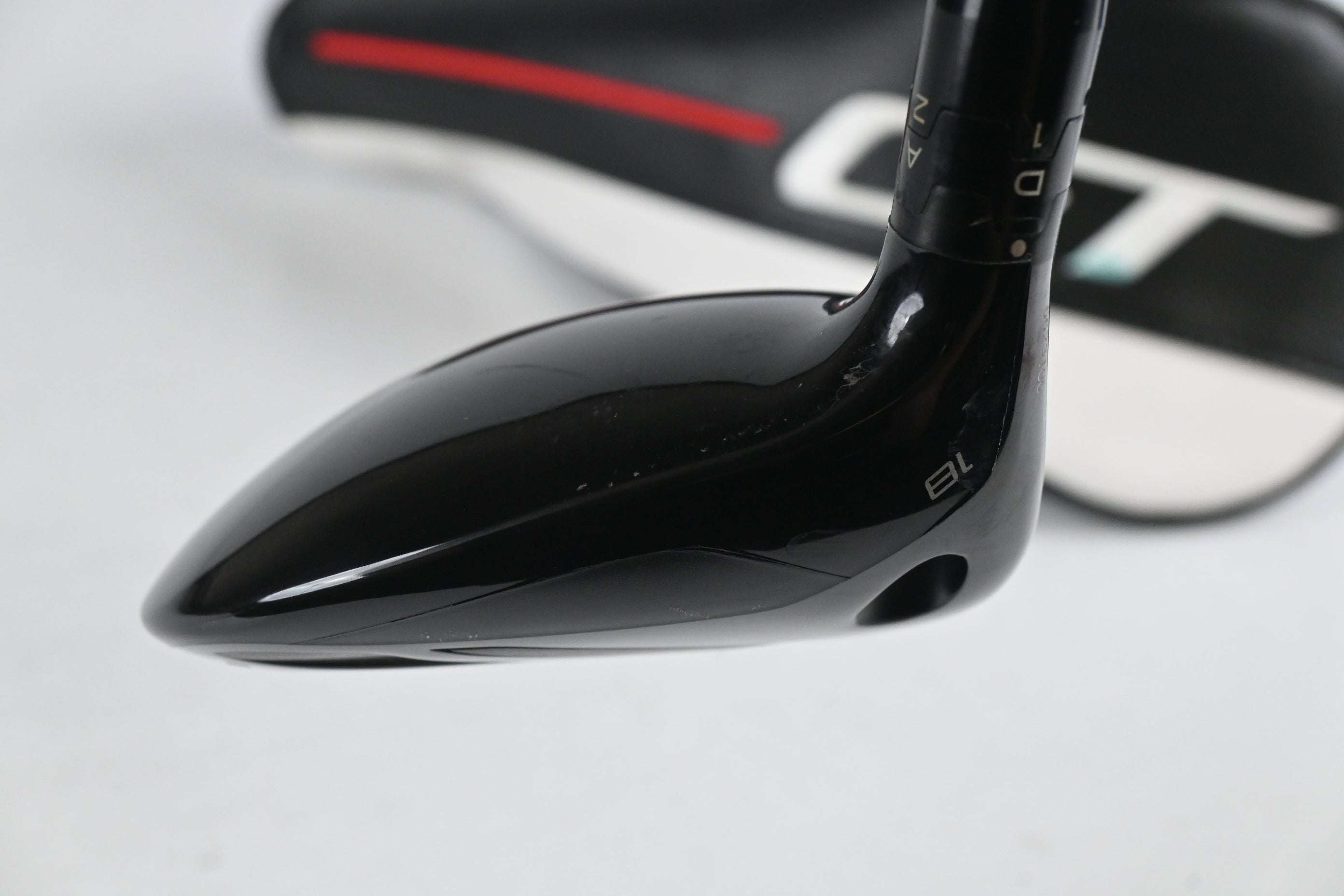 Left Hand Titleist GT2 #5 Wood / 18 Degree / Stiff Flex Hzrdus Gen5 Black 60