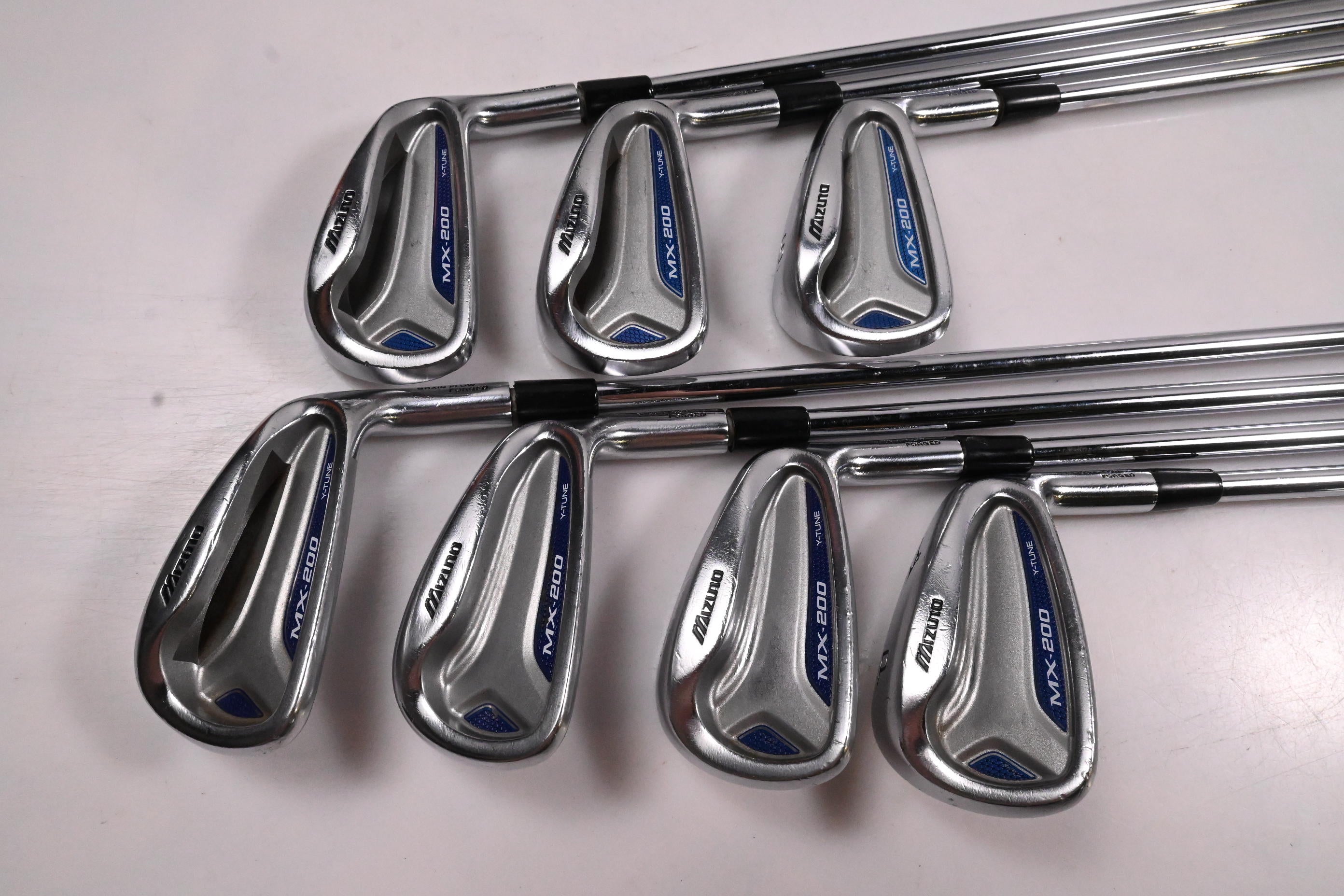 Mizuno MX-200 Irons / 4-PW / Regular Flex Dynalite Gold XP R300 Shafts
