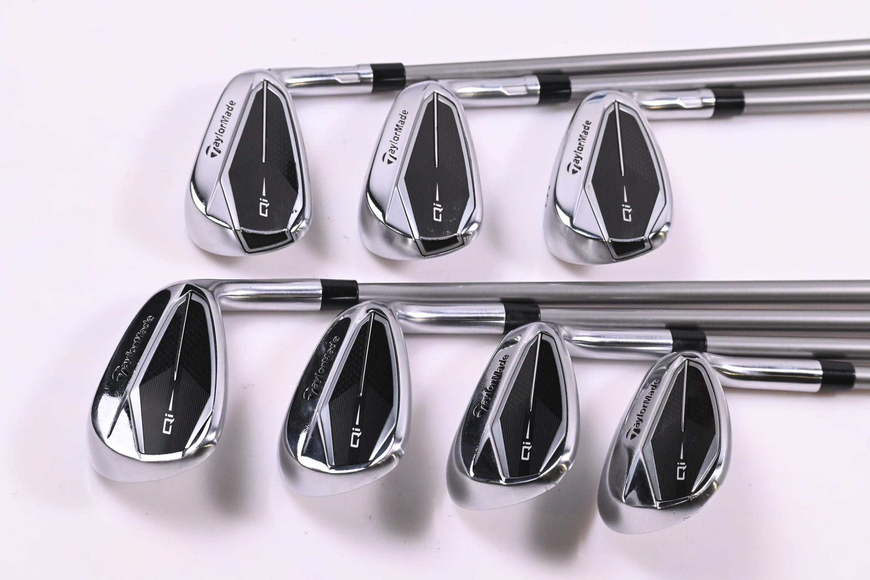 Taylormade Qi Irons / 6-PW+GW+SW / Senior Flex Fujikura Speeder NX 50 Shafts