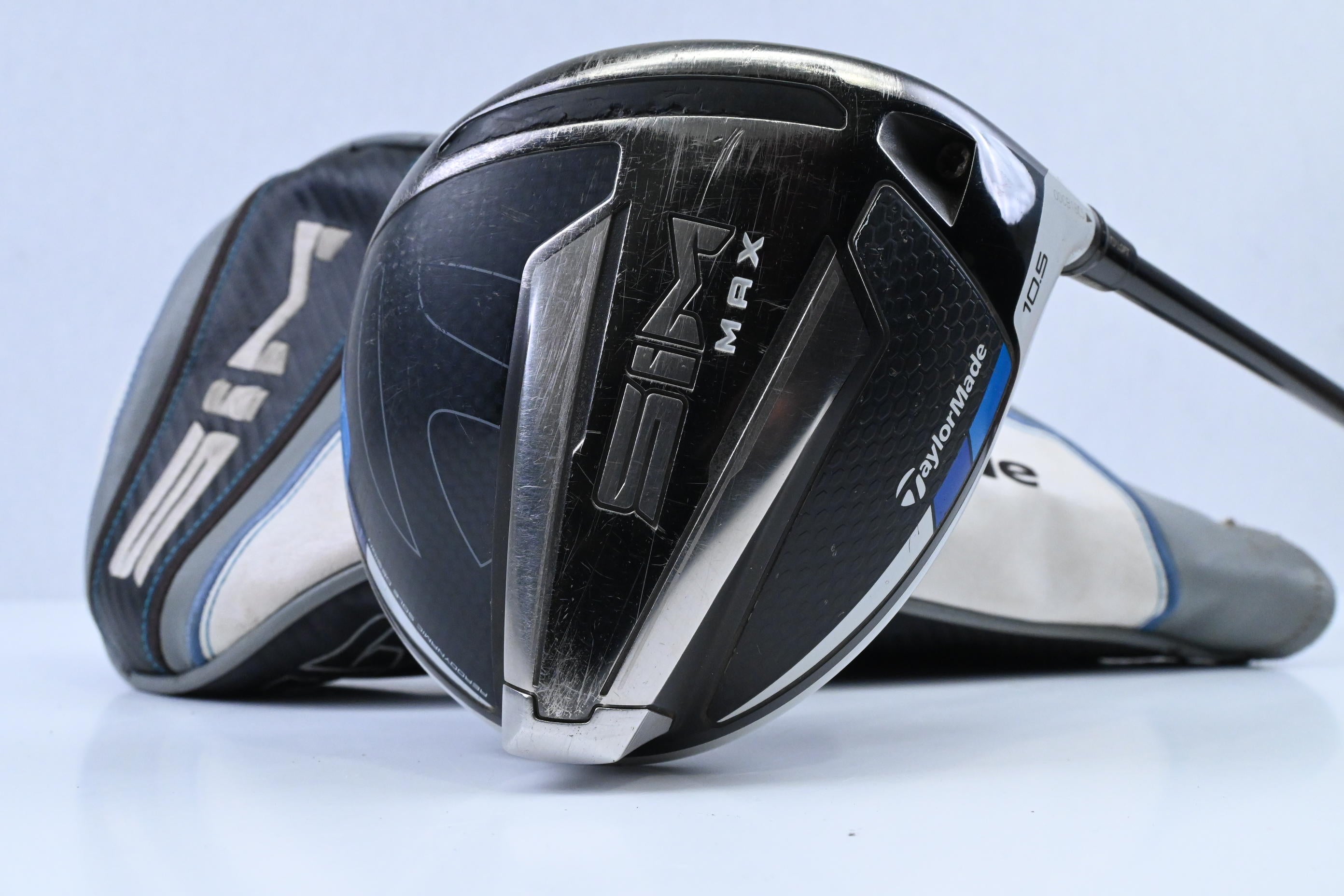 Taylormade SIM Max Driver / 10.5 Degree / Regular Flex Fujikura AirSpeeder 45