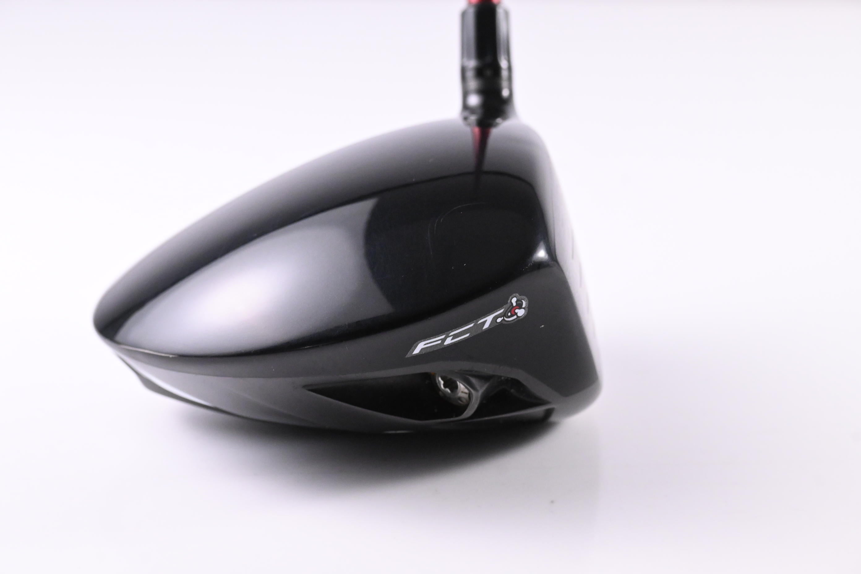 Taylormade R9 Supertri Driver / 10.5 Degree / Regular Flex Fujikura Motore 60
