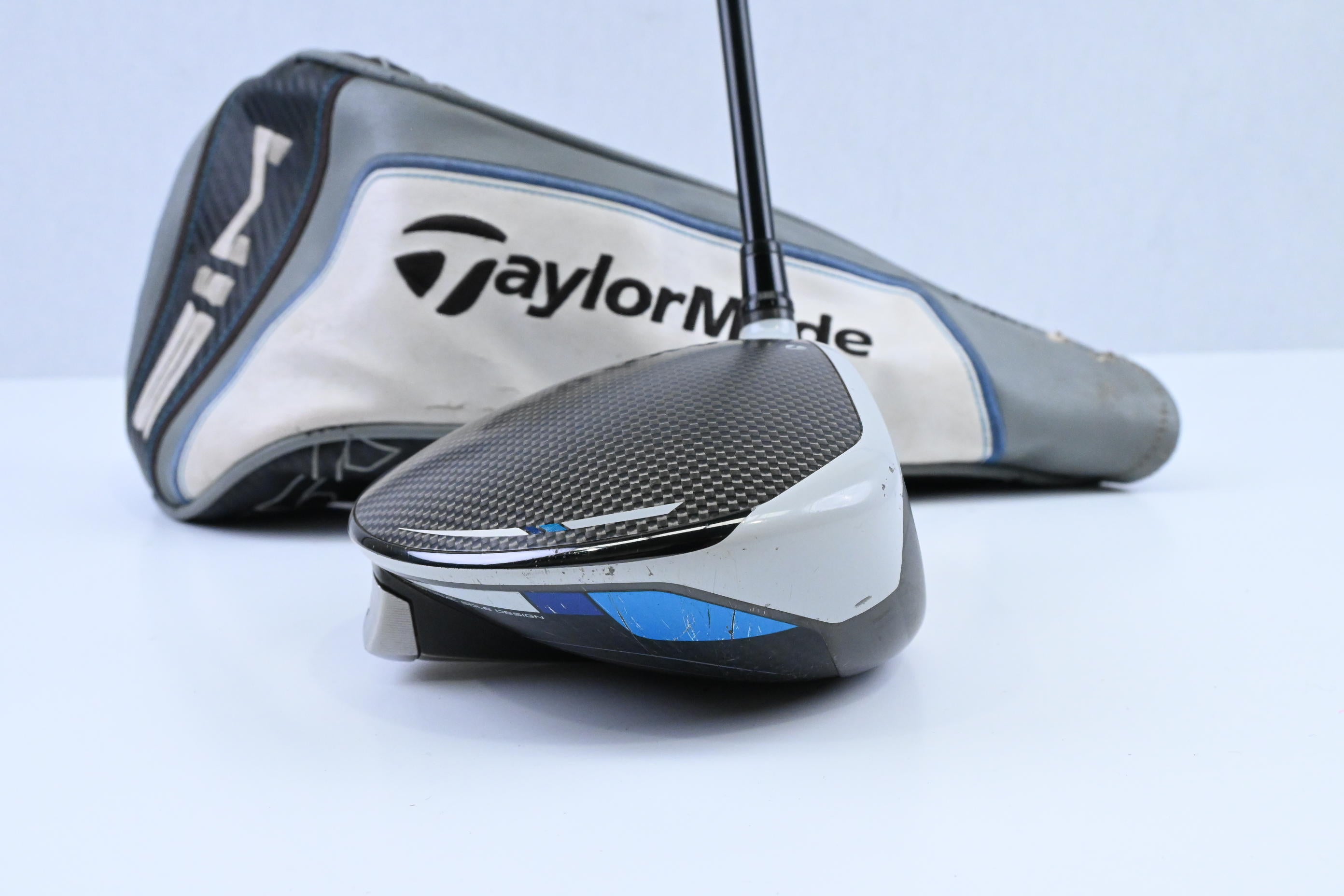 Taylormade SIM Max Driver / 10.5 Degree / Regular Flex Fujikura AirSpeeder 45