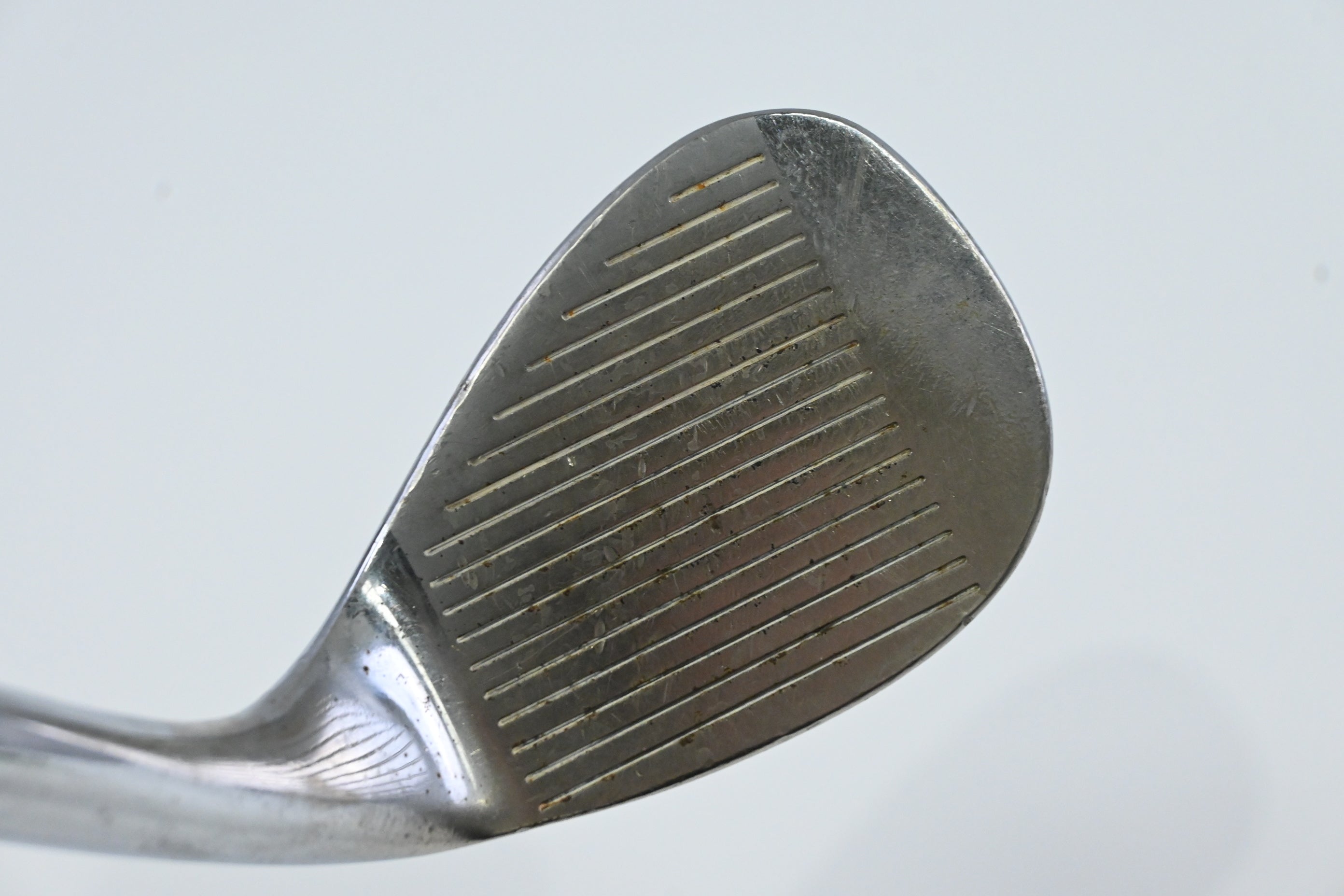 Left Hand Cleveland 588 Original Lob Wedge / 60 Degree / Wedge Flex Dynamic Gold