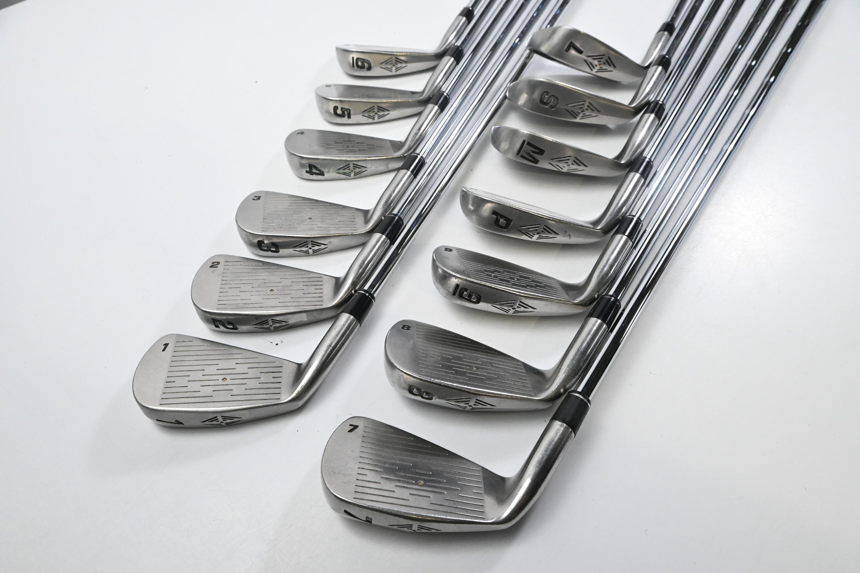 Top Flight Tour Irons / 2-PW+GW+SW+LW / Regular Flex N.S.Pro 960GH Shafts