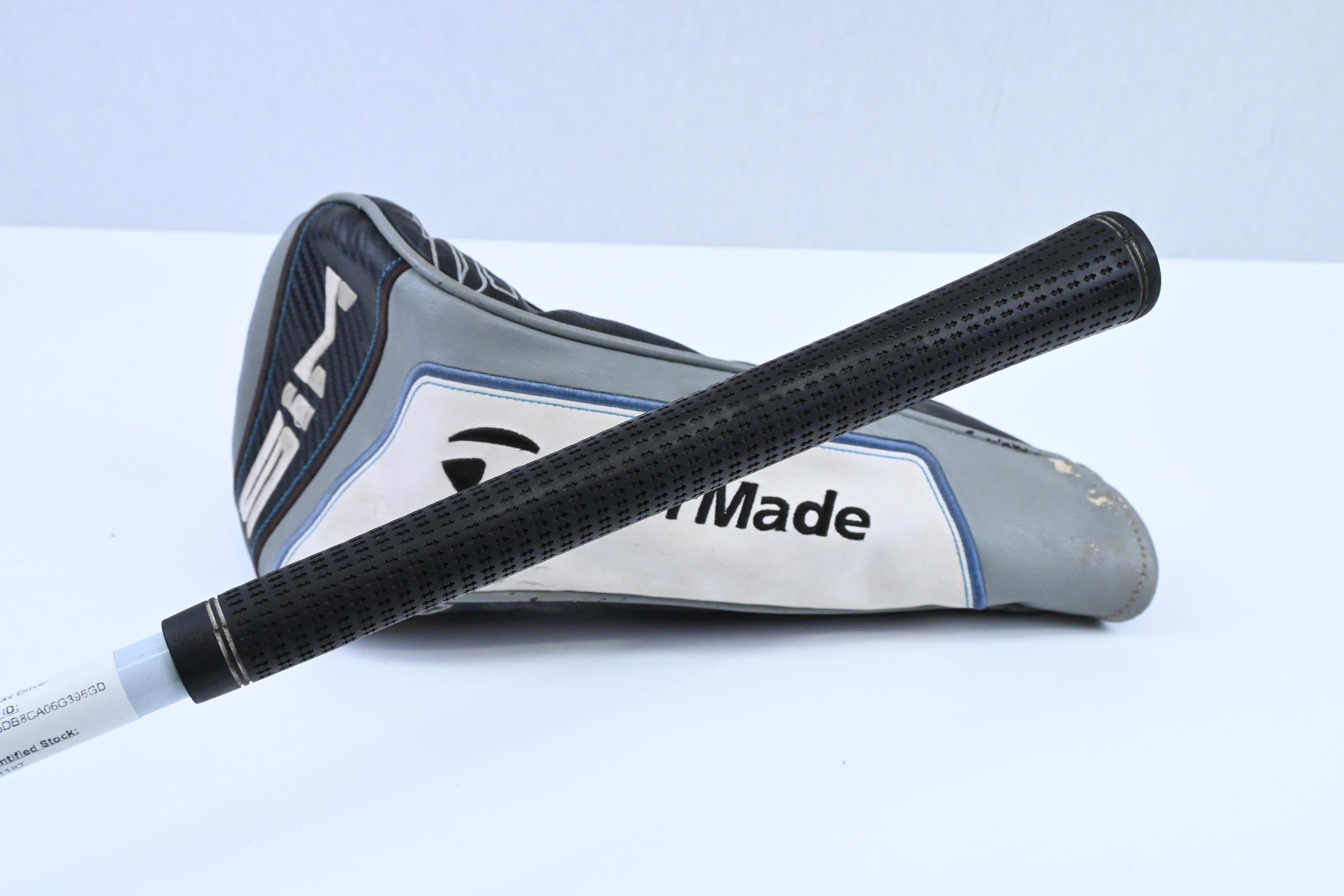 Taylormade SIM Max Driver / 10.5 Degree / Regular Flex Fujikura AirSpeeder 45