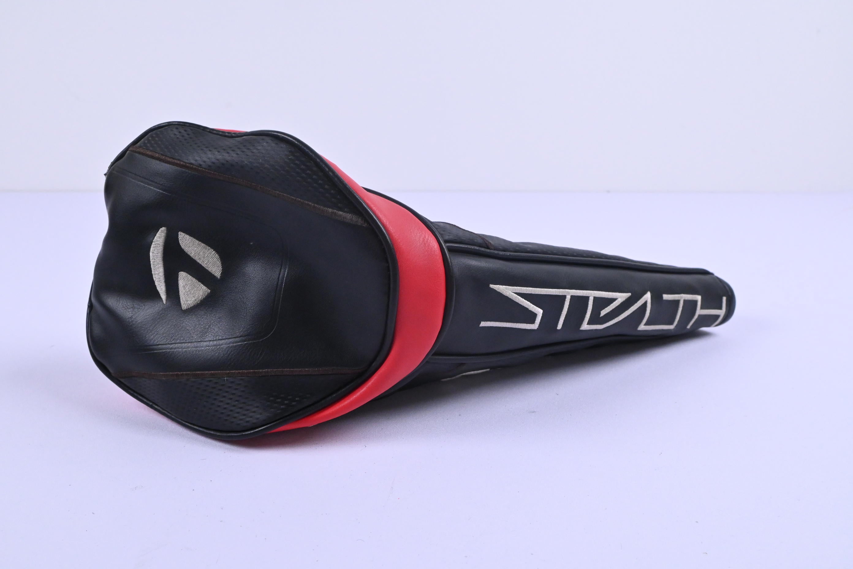Taylormade Stealth Plus Driver / 9 Degree / Regular Flex Helium Nanocore 5 Shaft