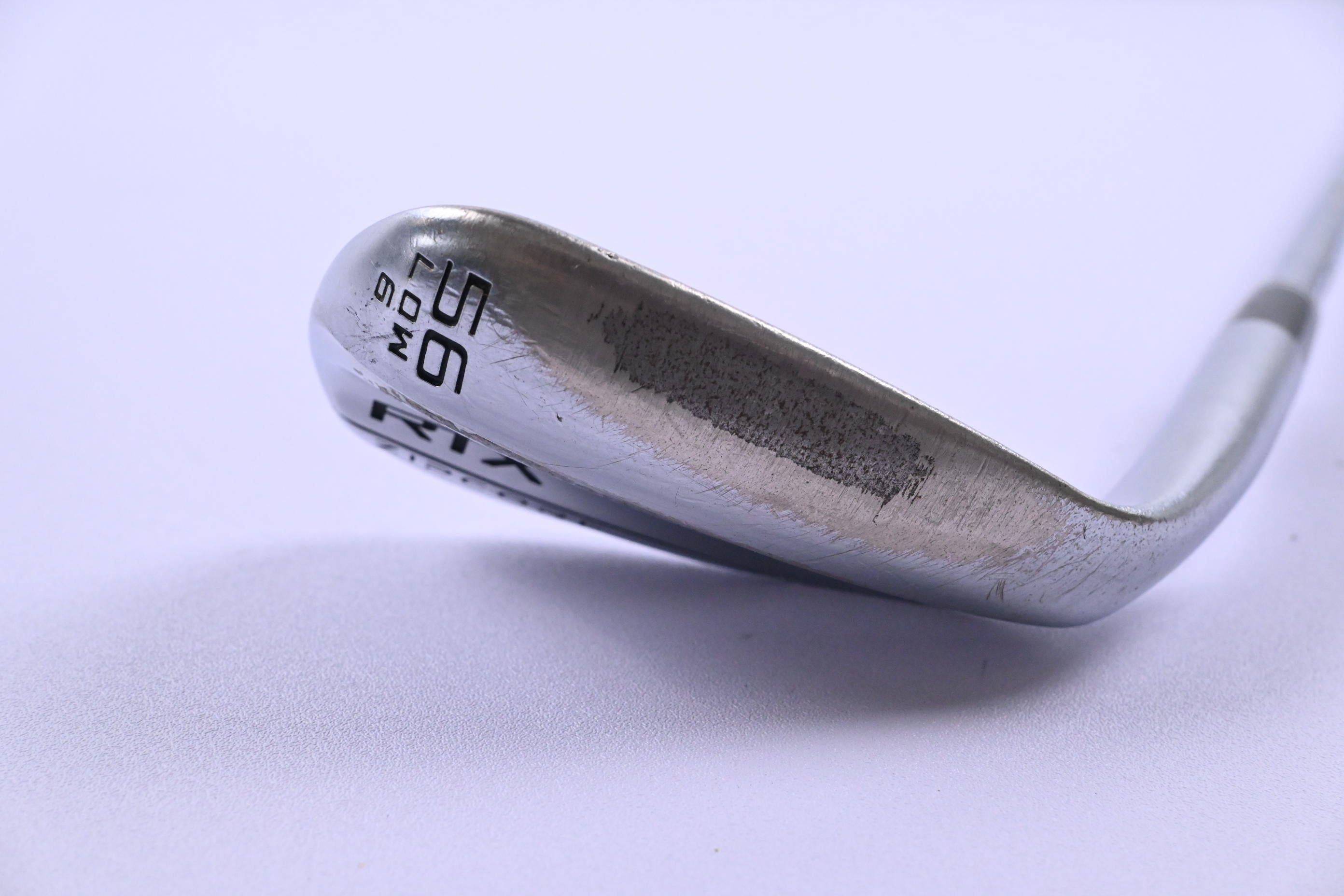 Cleveland RTX ZipCore Sand Wedge / 56 Degree / Wedge Flex Dynamic Gold Spinner