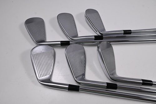 Taylormade P790 2019 Irons / 5-PW / Regular Flex Dynamic Gold 105 R300 Shafts
