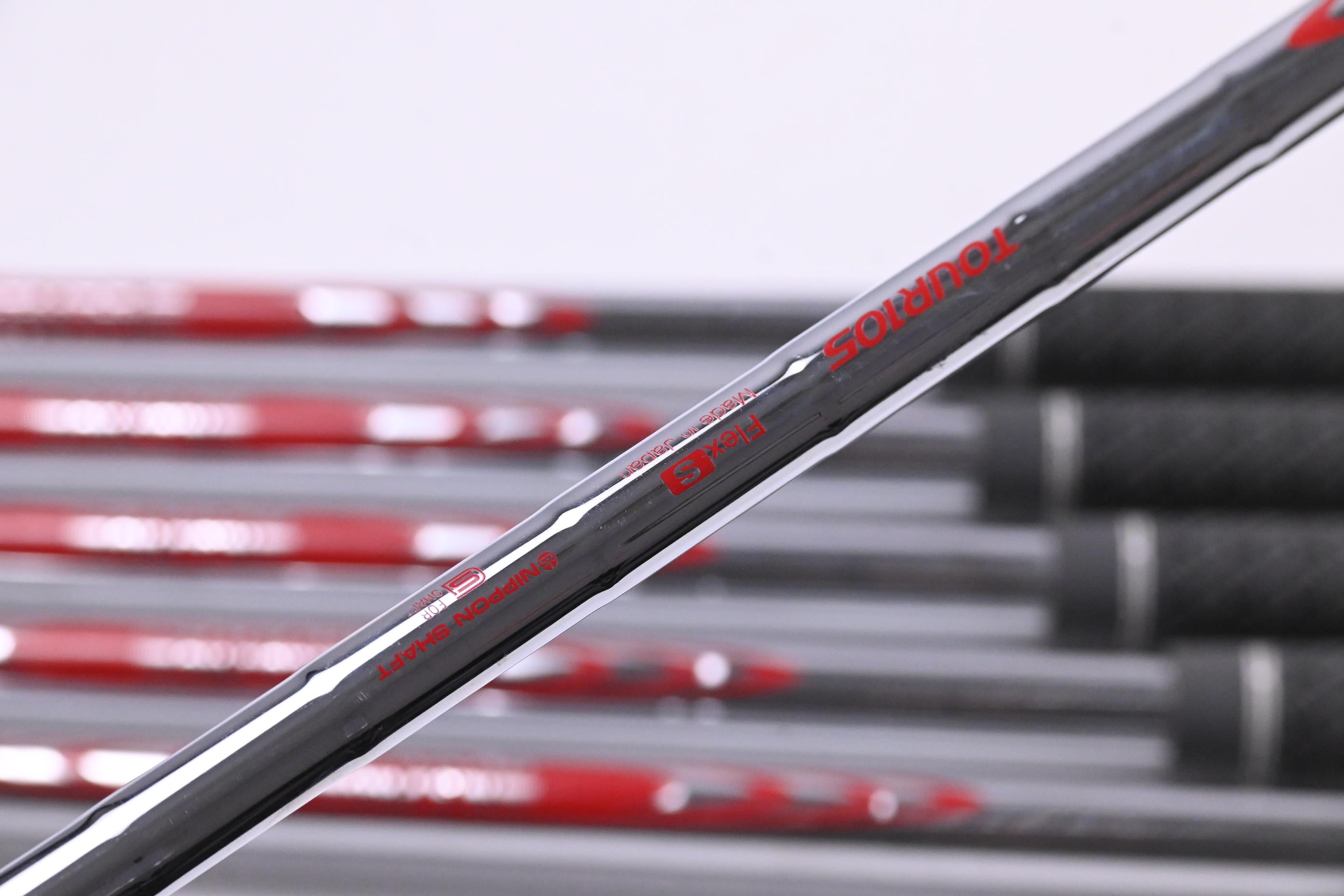 Taylormade P770 2024 Irons / 5-PW / Stiff Flex NS Pro Modus 3 Tour 105 Shafts