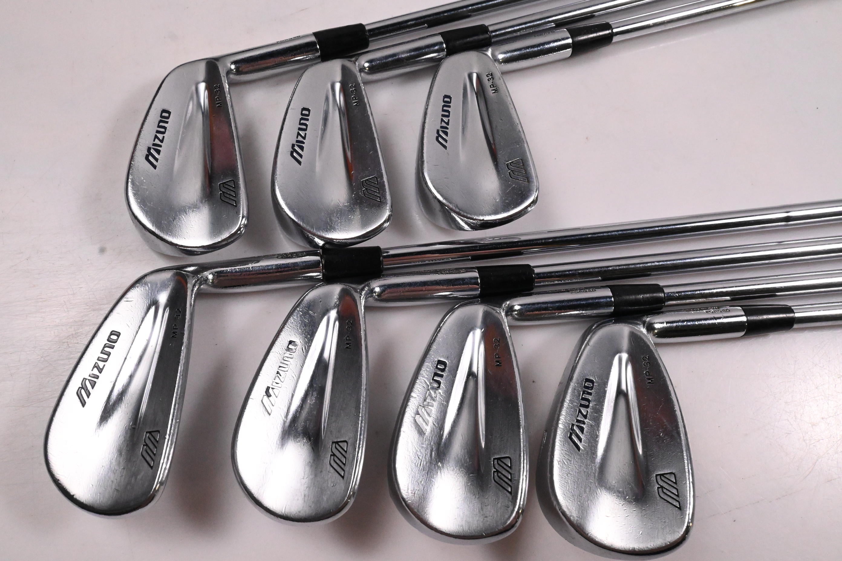 Mizuno MP-32 Irons / 4-PW / Stiff Flex Dynamic Gold S300 Shafts