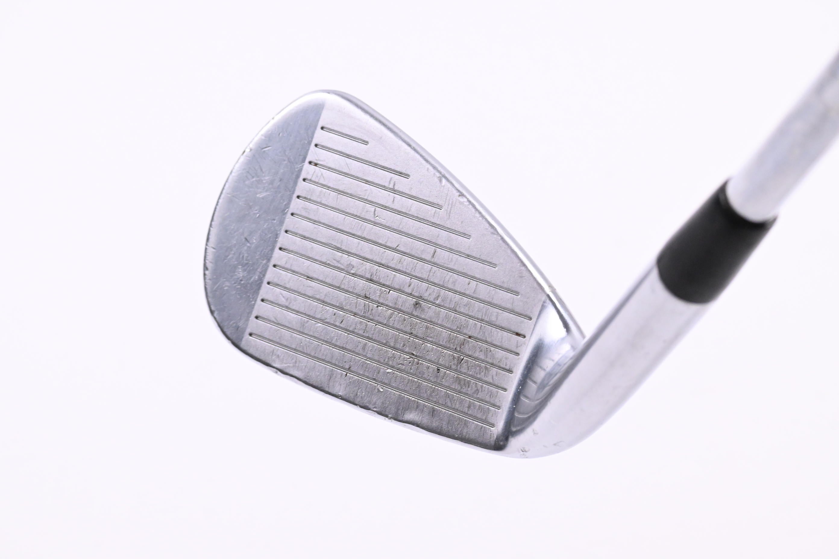 Titleist 714 AP2 Pitching Wedge / 46 Degree / Regular Flex Dynamic Gold R300