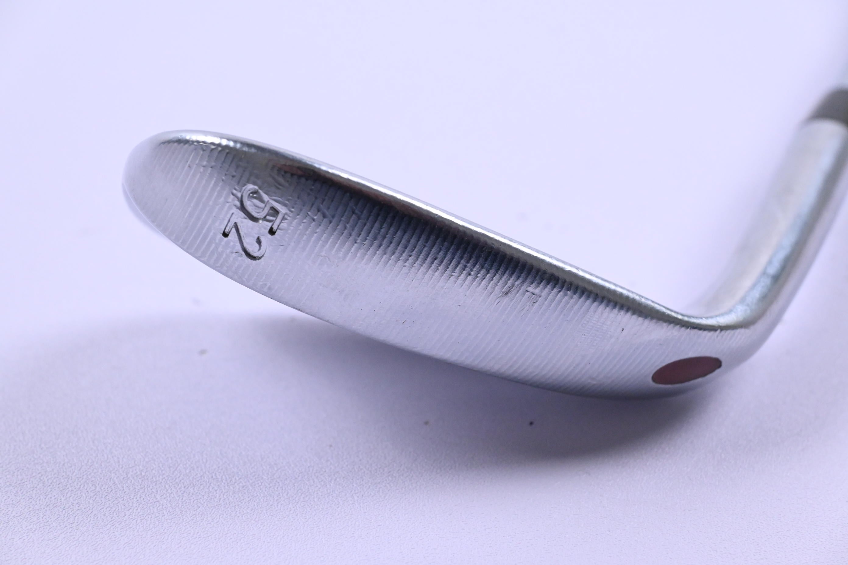 Taylormade Milled Grind Gap Wedge / 52 Degree / Wedge Flex Dynamic Gold Shaft