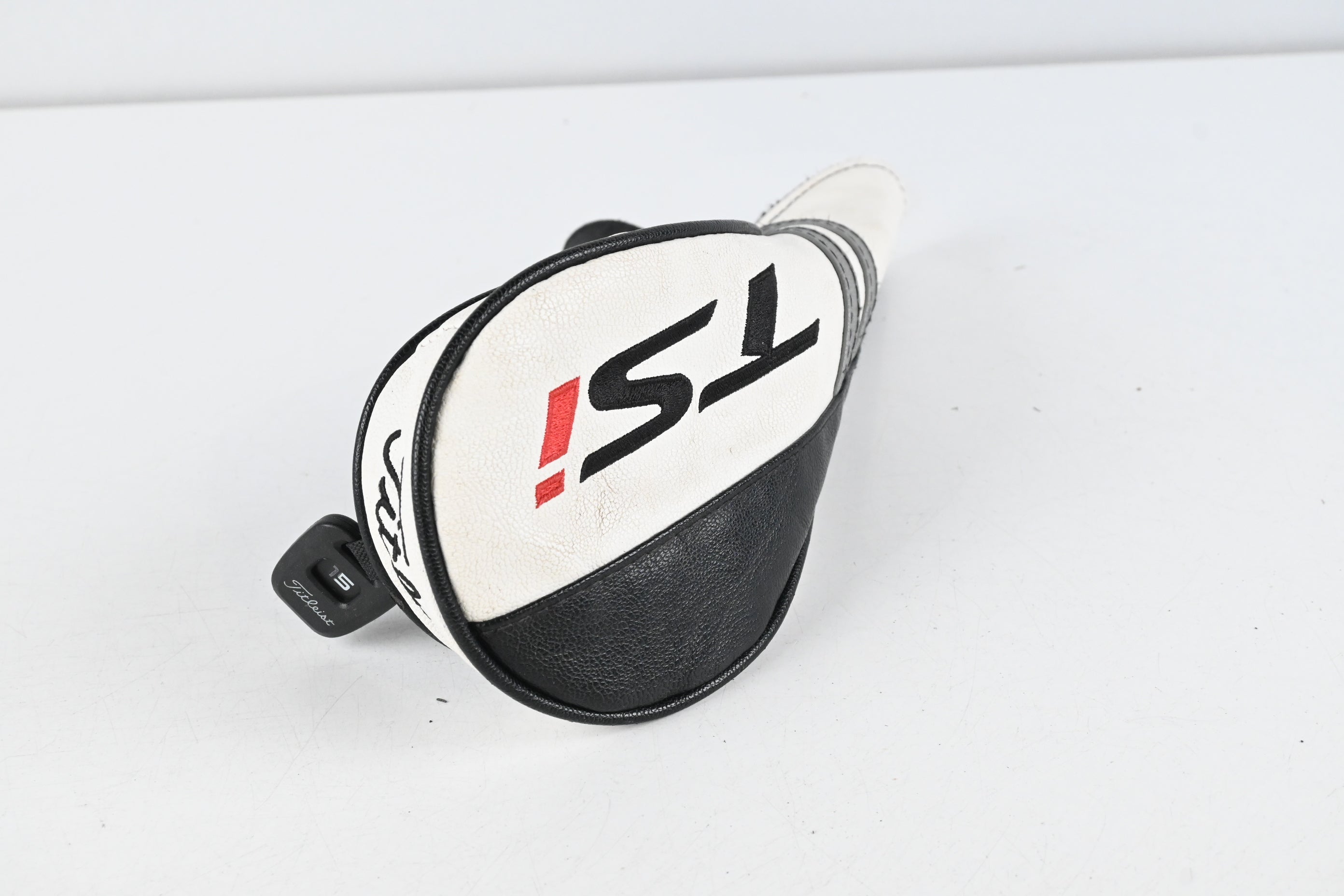 Titleist TSi1 #5 Wood / 18 Degree / Regular Flex Aldila Ascent 40 Shaft