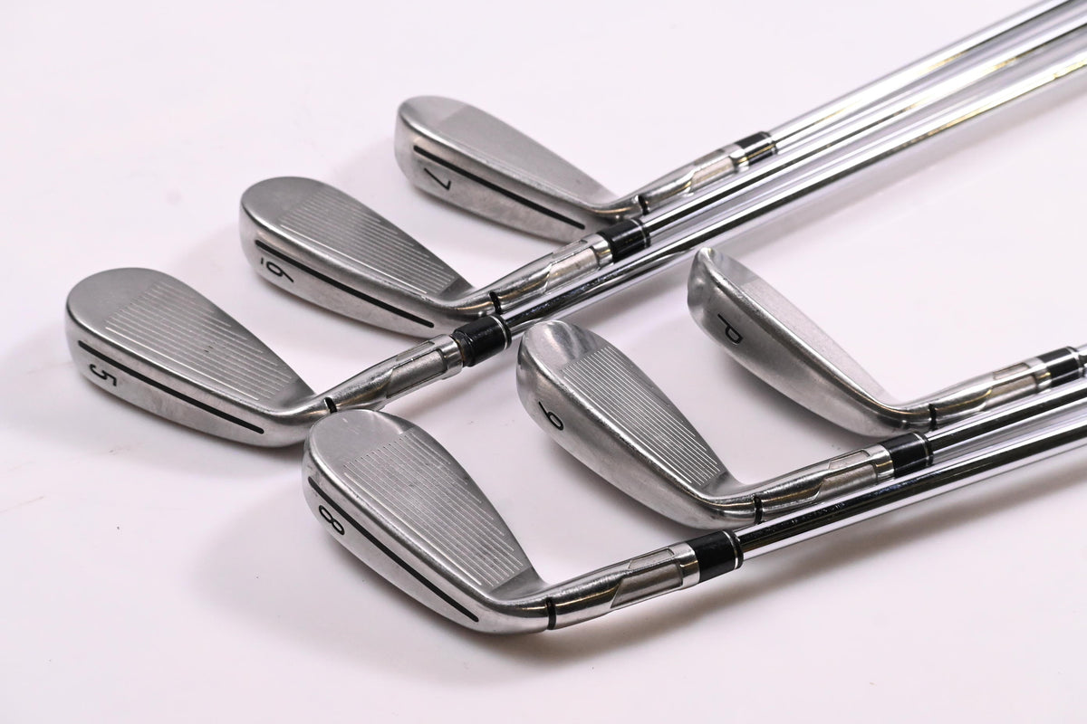 Taylormade SIM2 Max Irons / 5-PW / Regular Flex KBS MAX MT 85 Shafts