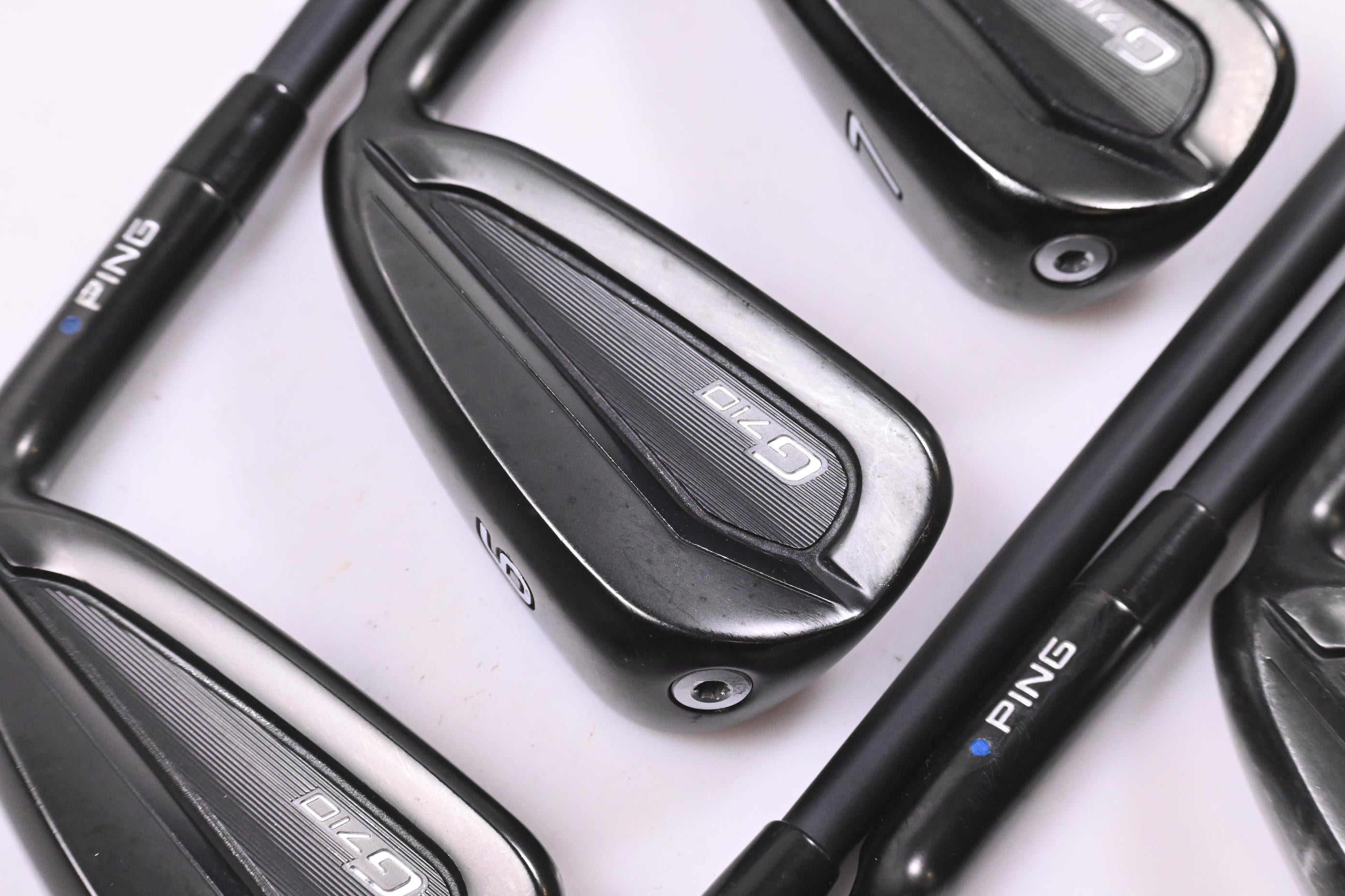 Ping G710 Irons / 5-PW+SW / Blue Dot / Regular Flex Ping ALTA CB Red AWT Shafts