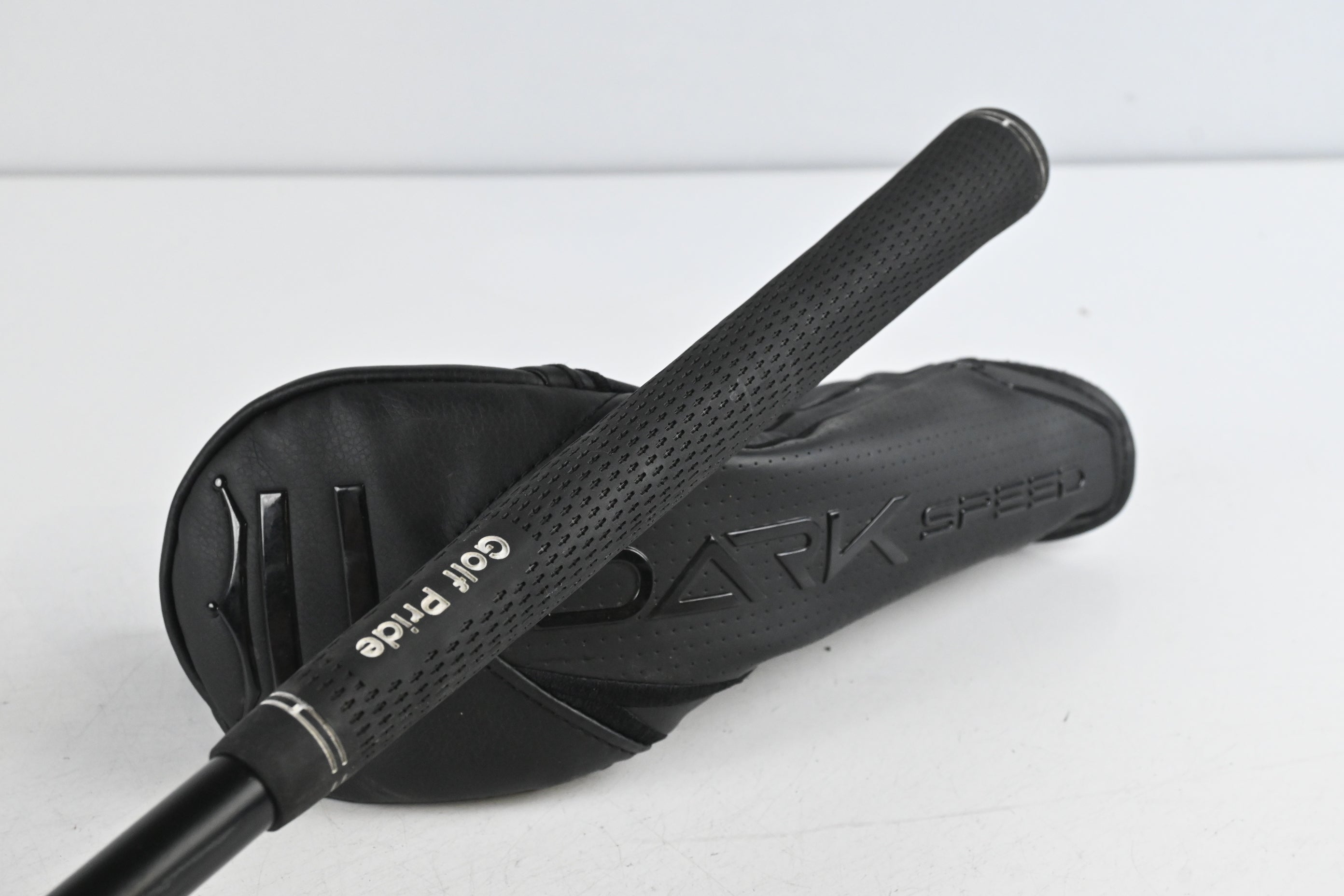 Cobra Darkspeed Max #3 Wood / 15.5 Degree / Stiff Flex Hzrdus Gen 5 Black 70
