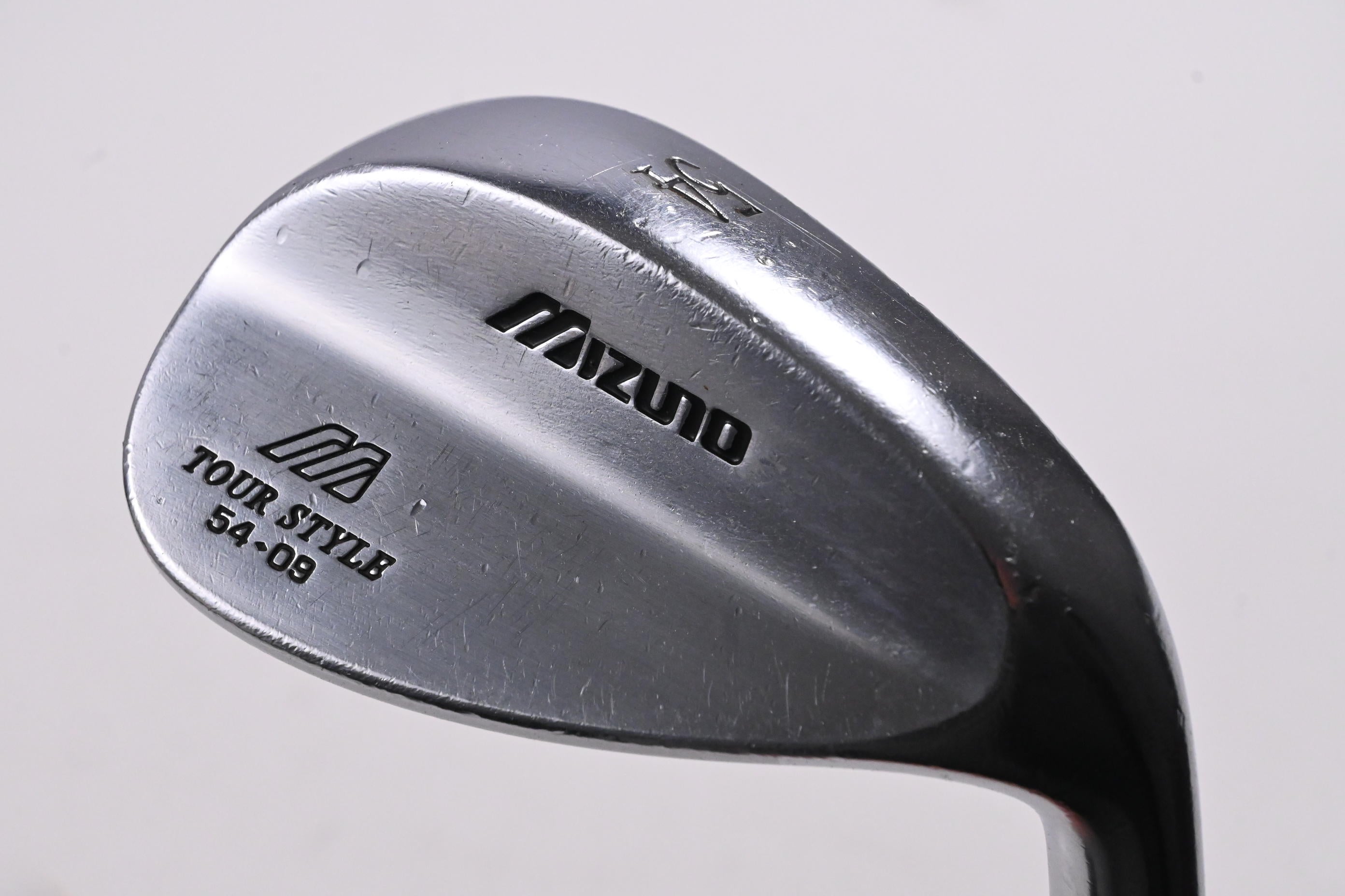 Mizuno Tour Style Sand Wedge / 54 Degree / Wedge Flex Dynamic Gold Shaft