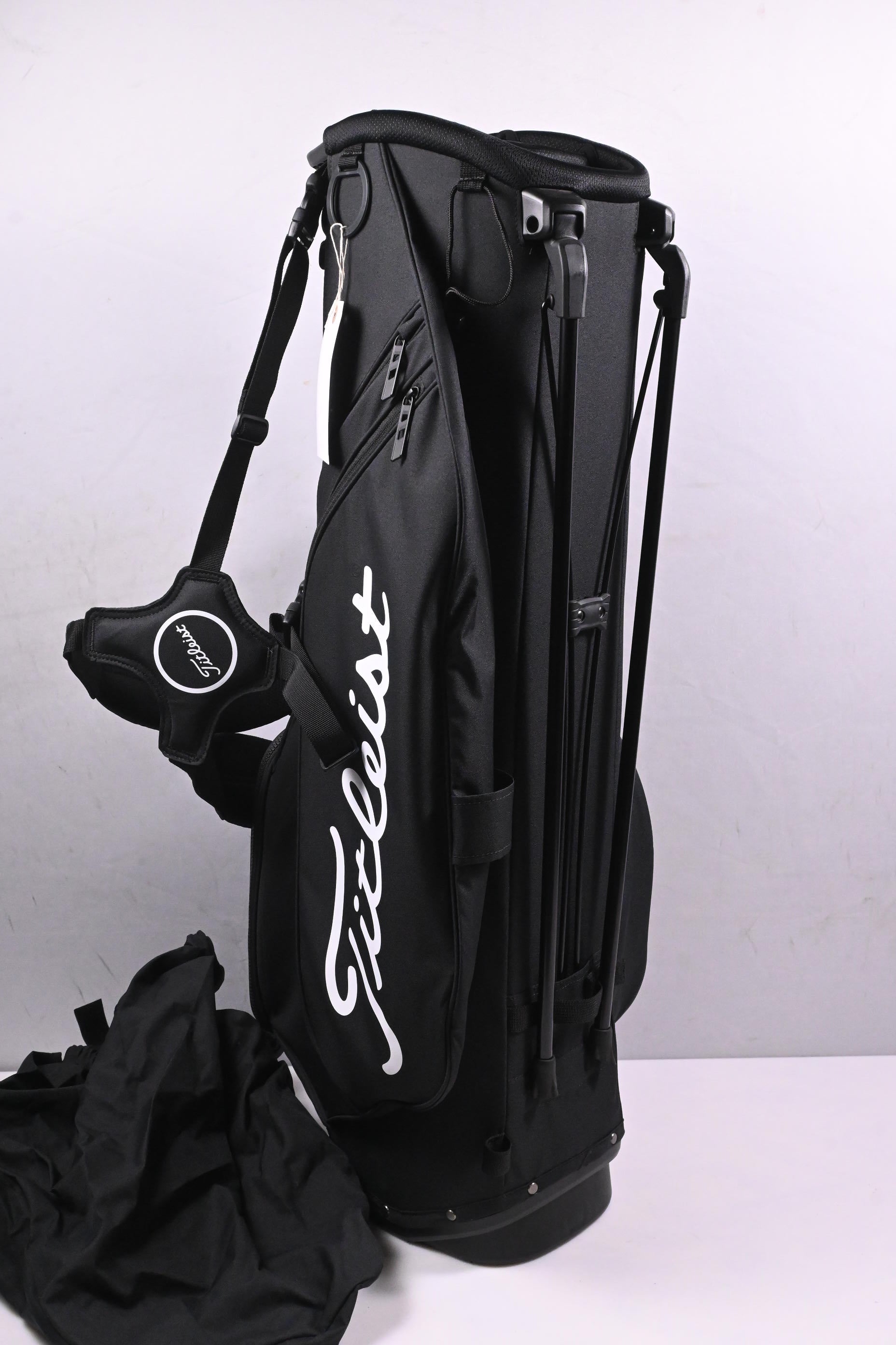 Titleist Players 4 Stand Bag / 4-Way Divider / Black