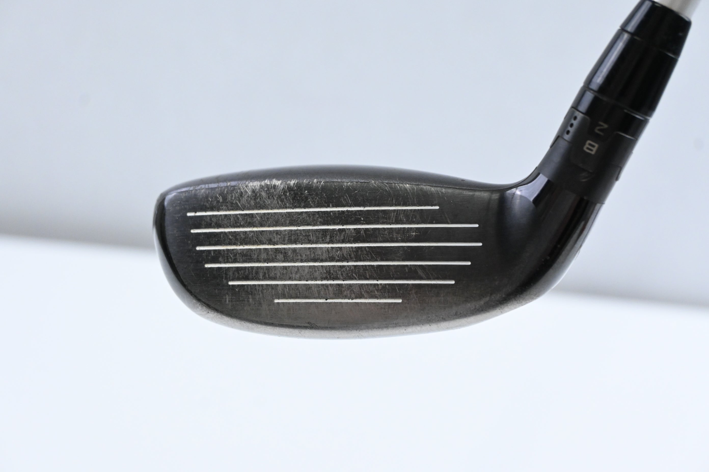 Titleist 816 H2 #3 Hybrid / 19 Degree / Stiff Flex Aldila Rogue Silver 85 Shaft