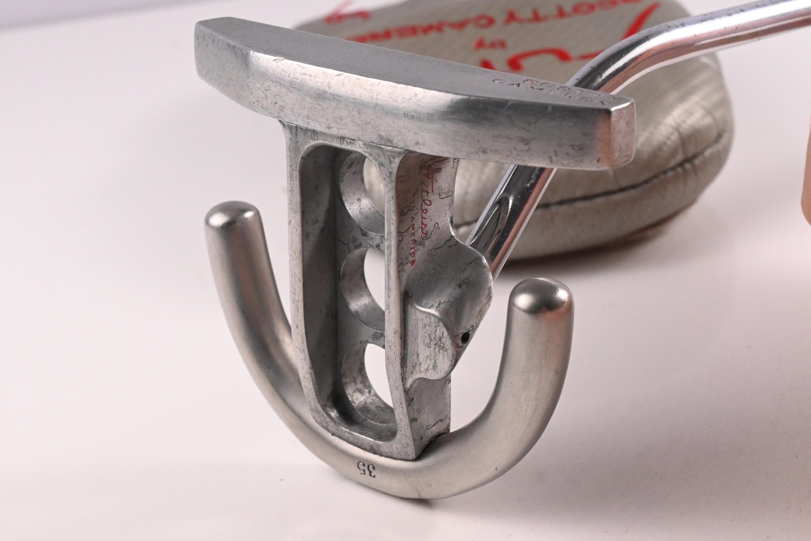 Scotty Cameron Futura Putter / 35 Inch