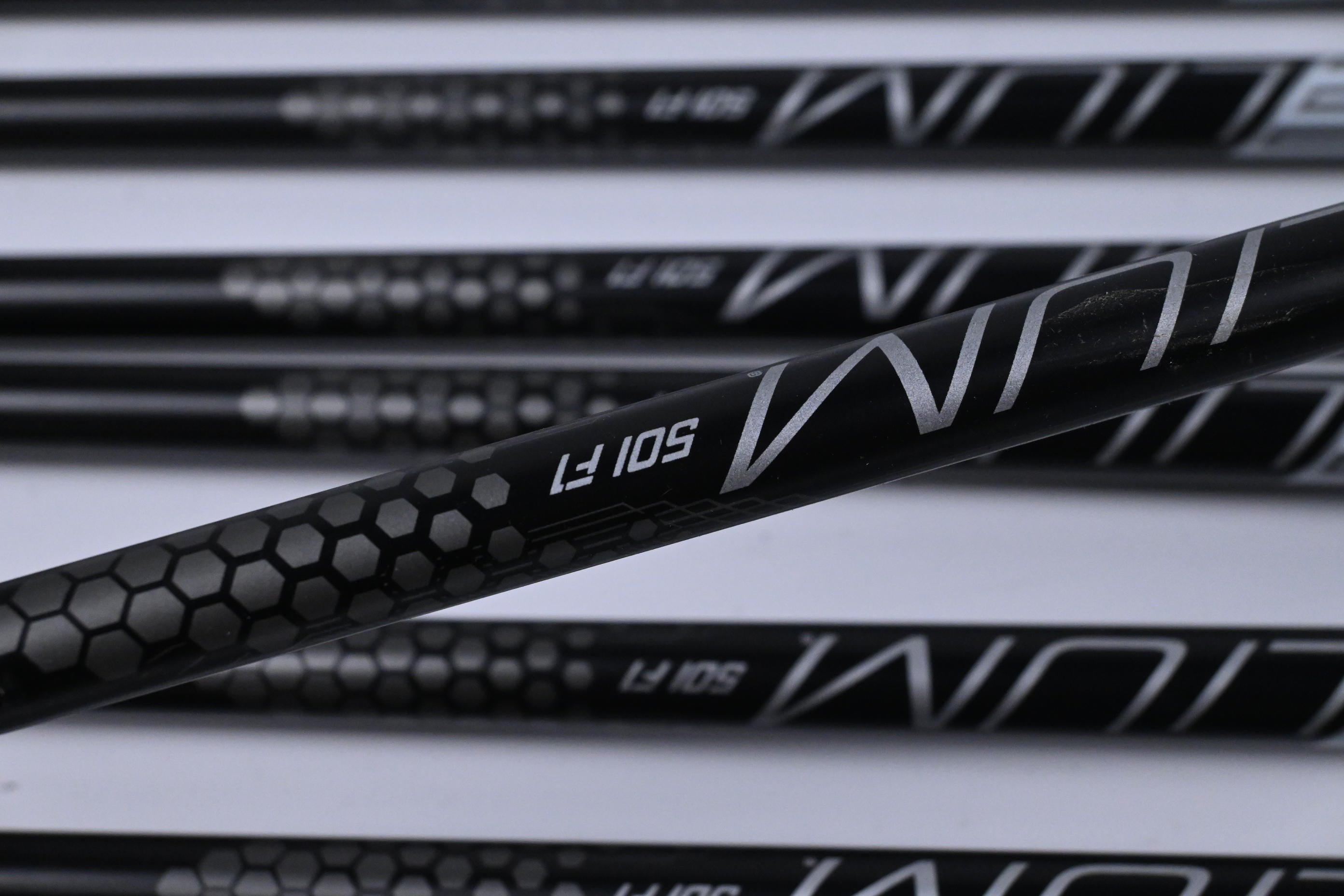 Ladies Cleveland Launcher XL Halo Irons / 4-PW+GW+SW / Ladies Flex UST Helium