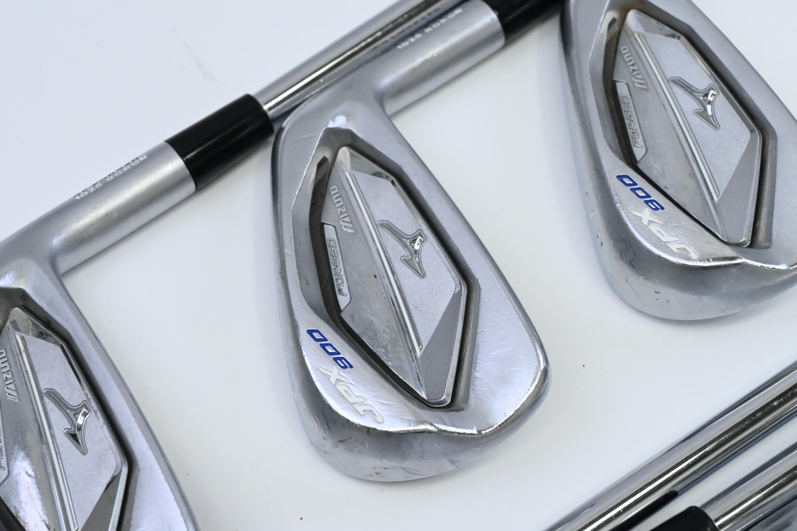 Mizuno JPX 900 Forged Irons / 4-PW / Regular Flex NS Pro Modus3 Tour 105 Shafts