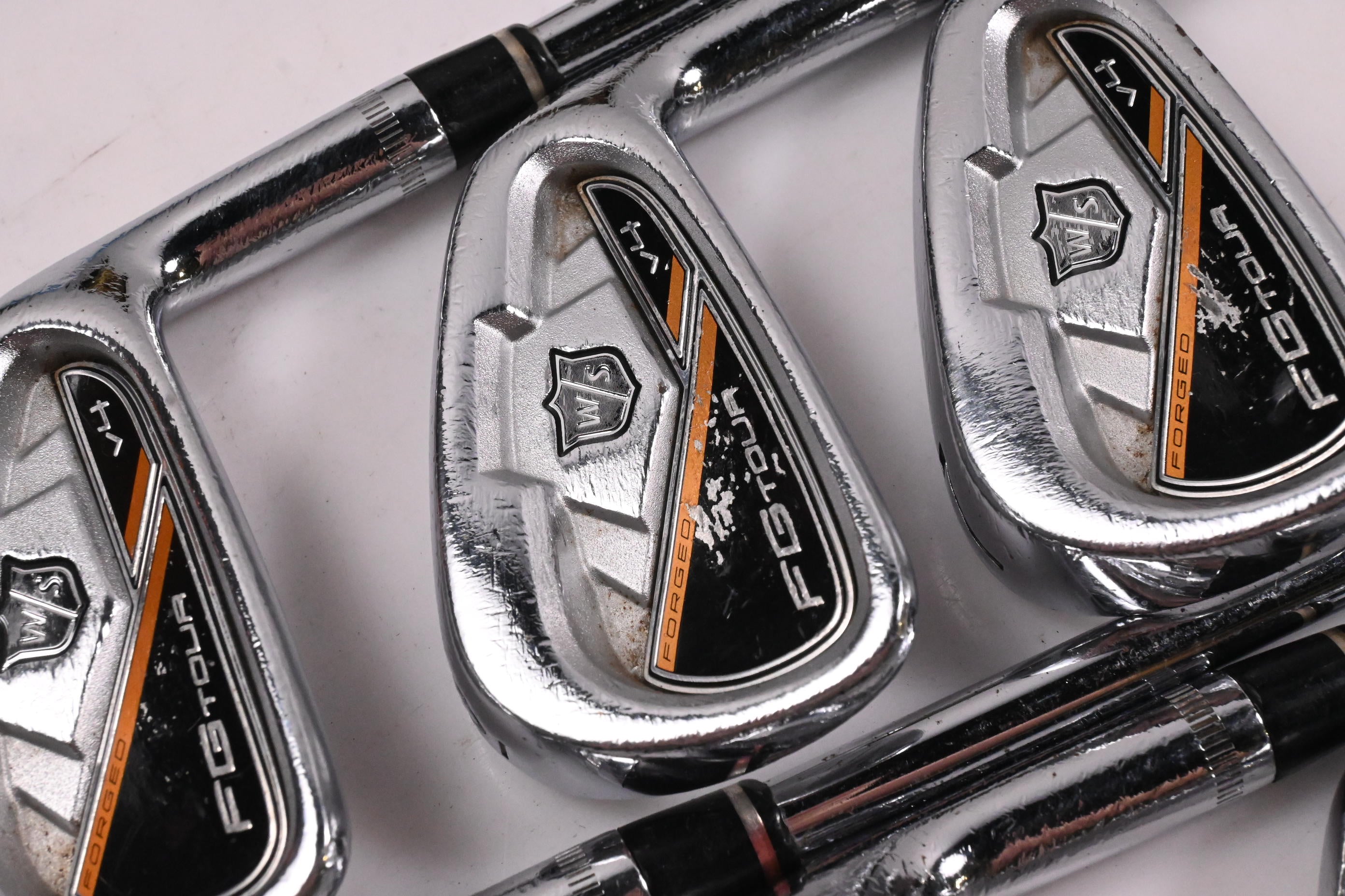 Wilson FG Tour V4 Irons / 5-PW / Stiff Flex Dynamic Gold Pro S300 Shafts