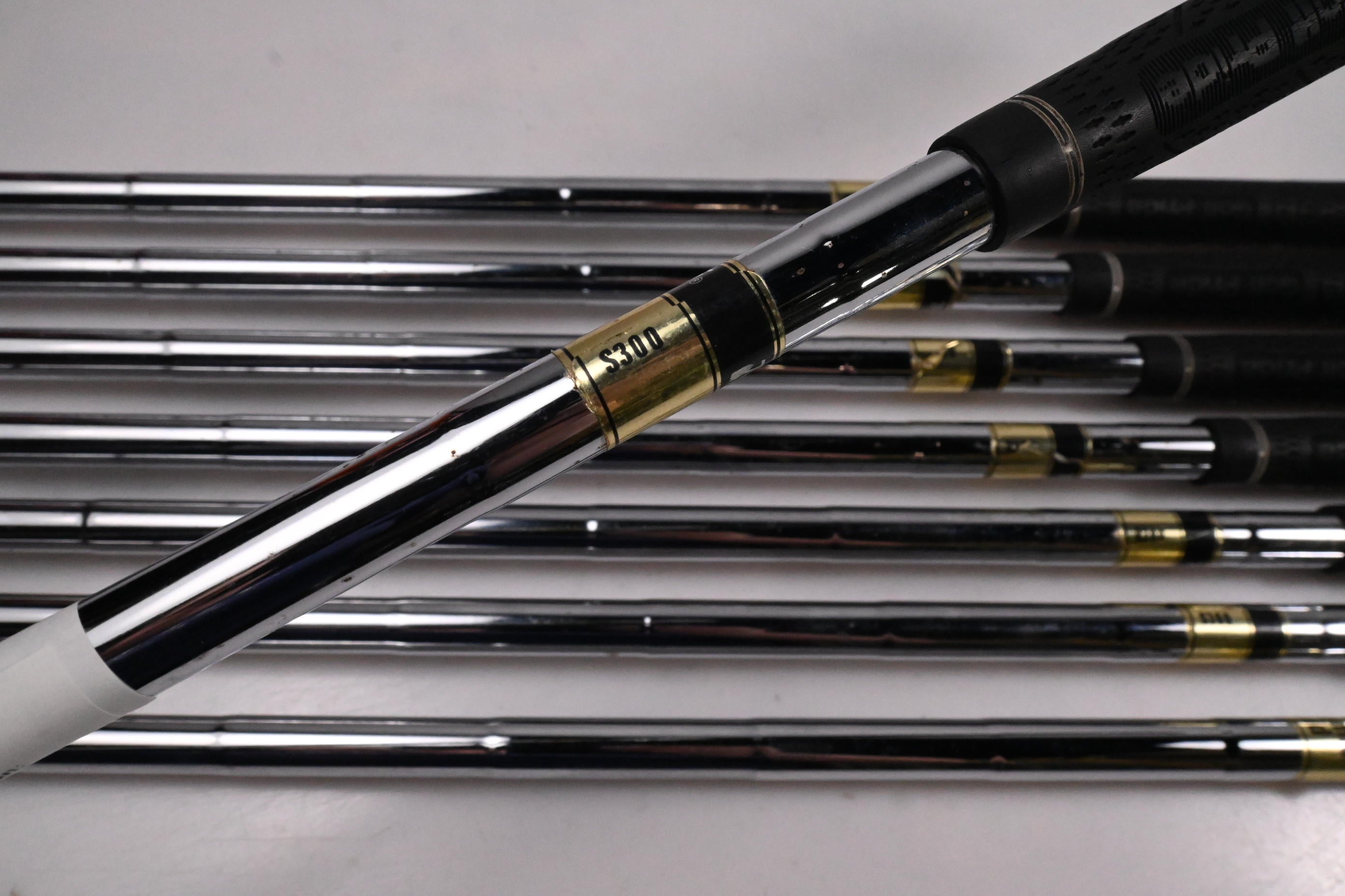 Mizuno MP-4 Irons / 3-PW / Stiff Flex Dynamic Gold S300 Shafts
