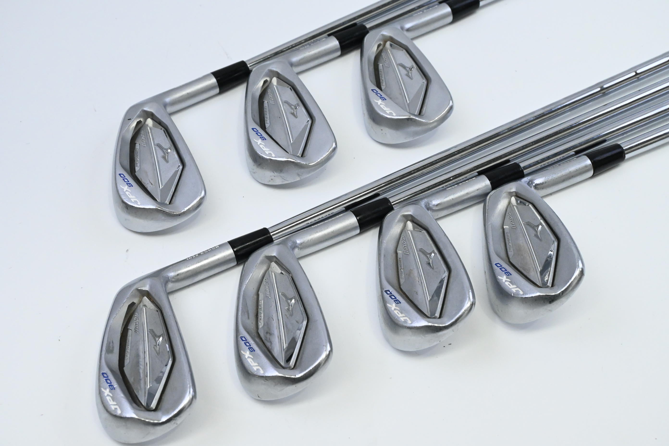 Mizuno JPX 900 Forged Irons / 4-PW / Regular Flex NS Pro Modus3 Tour 105 Shafts