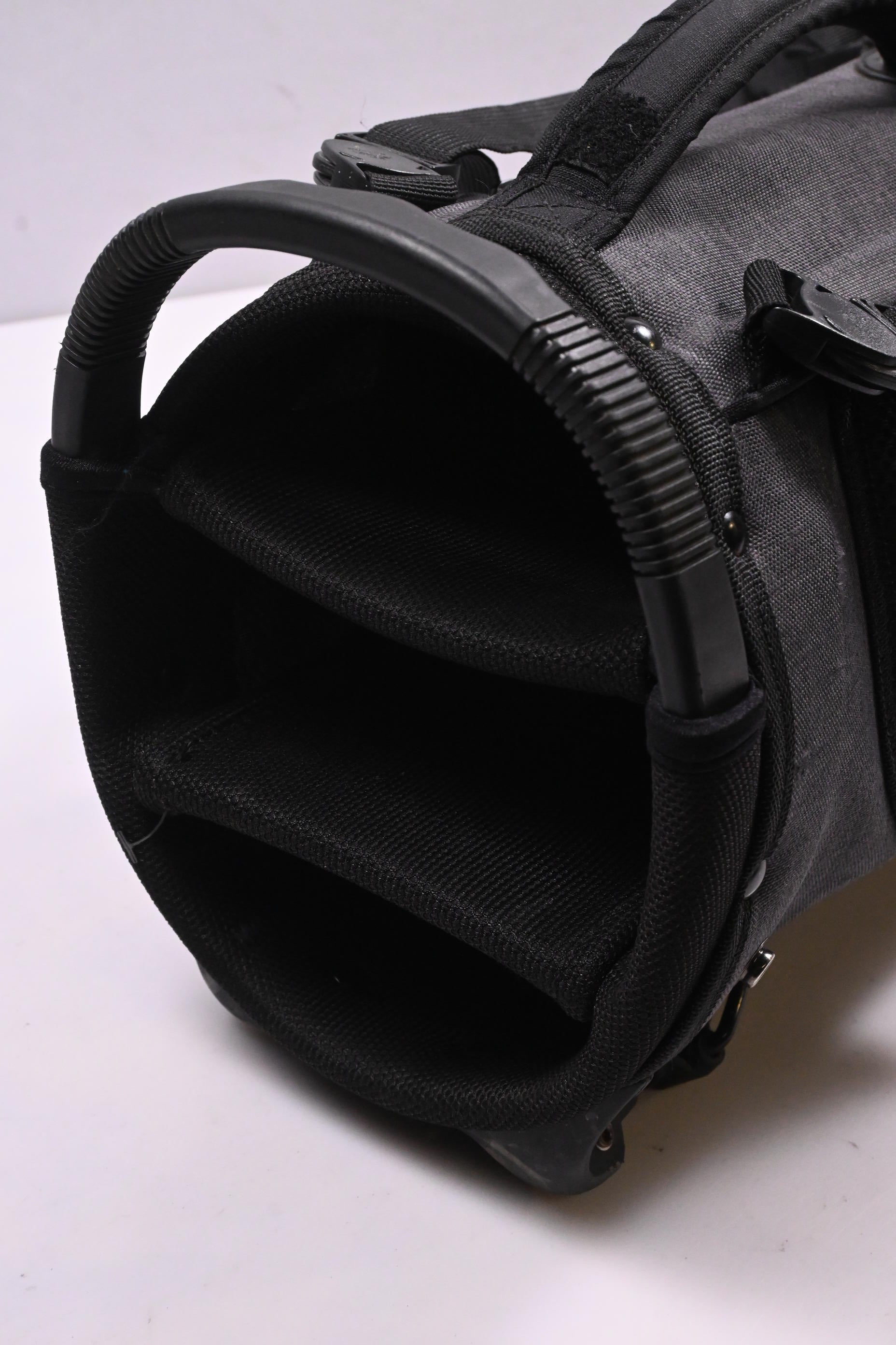 Cobra Stand Bag / 3-Way Divider / Grey, Black