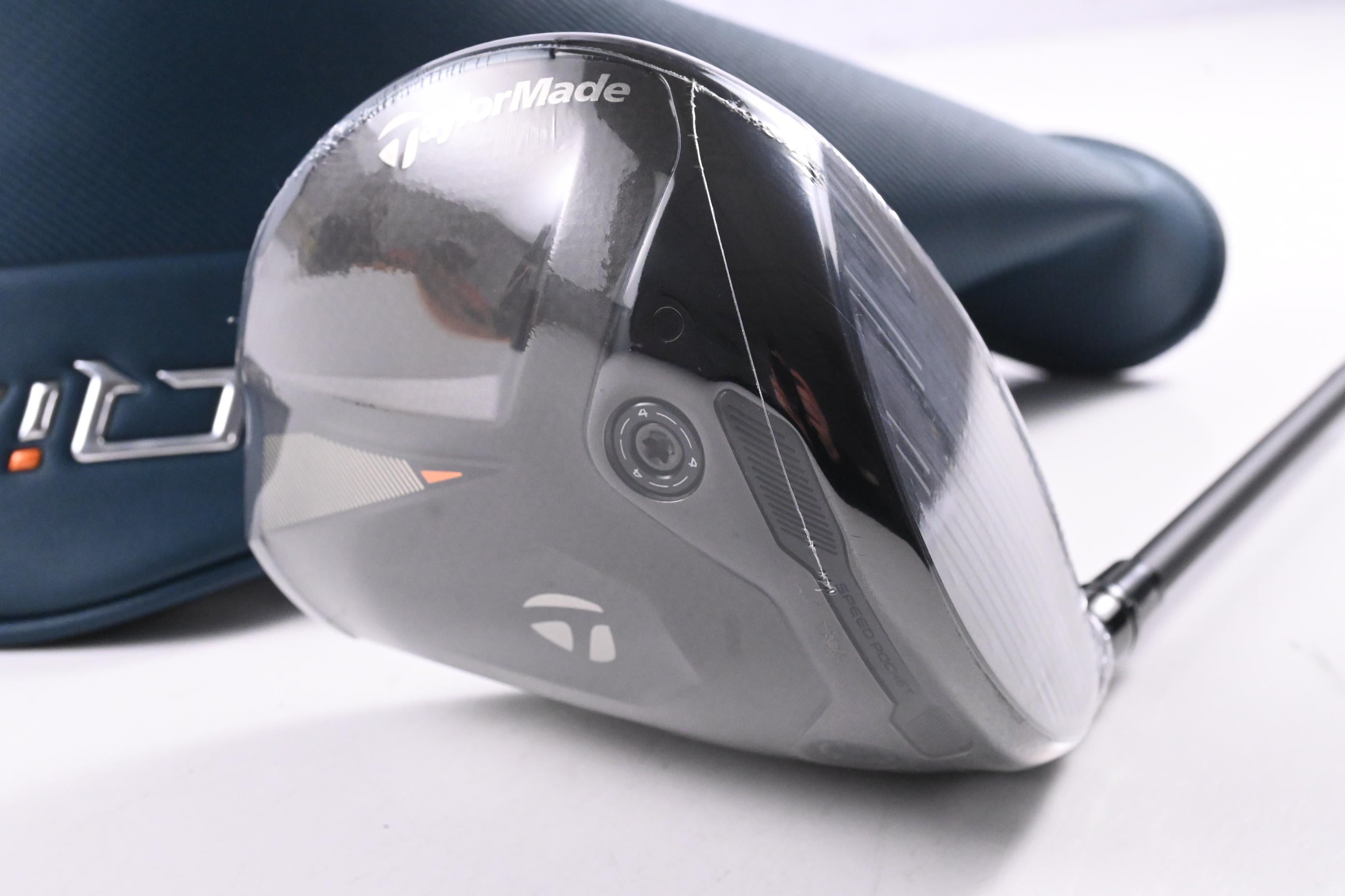 Taylormade Qi4D Driver / 12 Degree / Regular Flex Reax Blue 50 Shaft