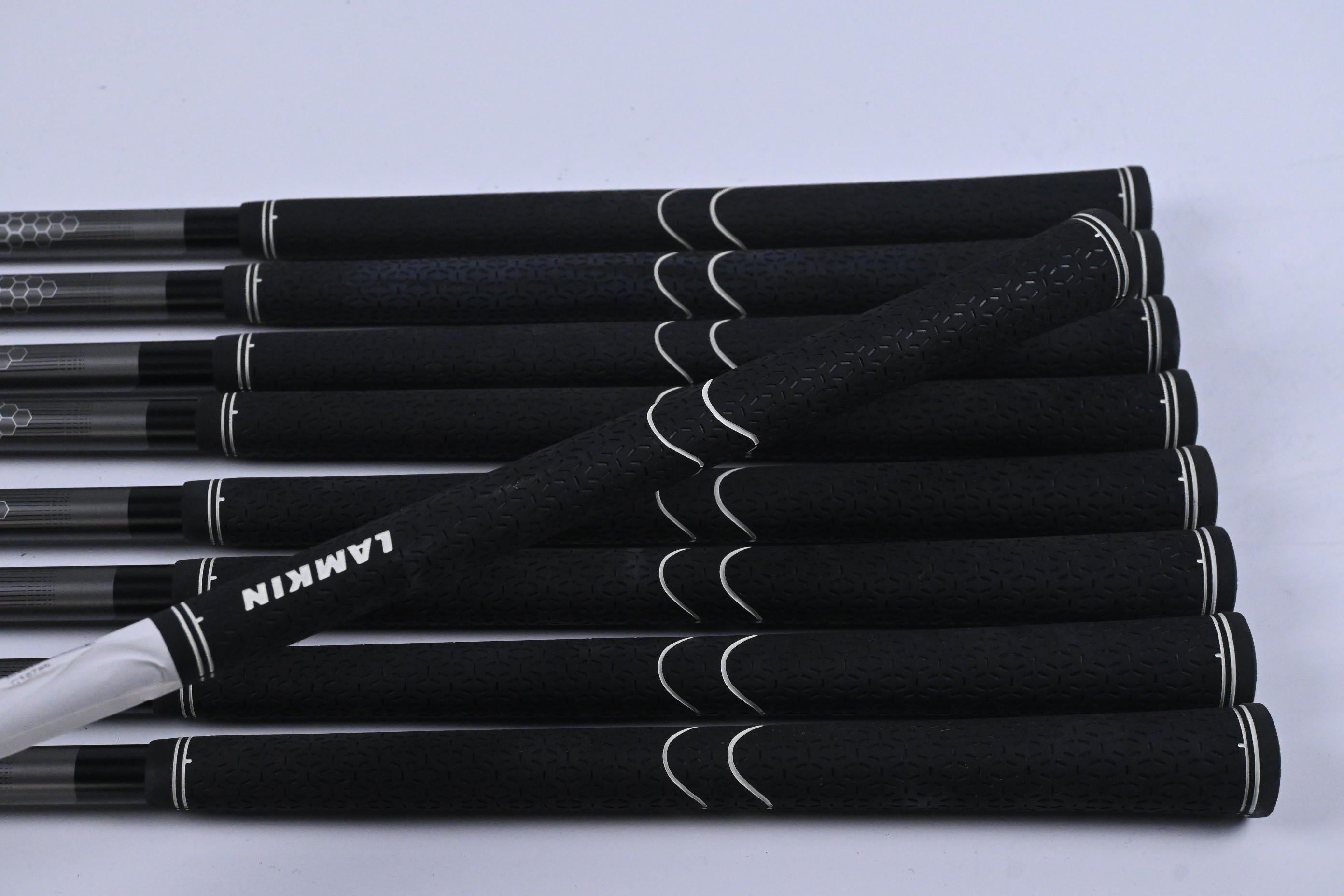 Ladies Cleveland Launcher XL Halo Irons / 4-PW+GW+SW / Ladies Flex UST Helium