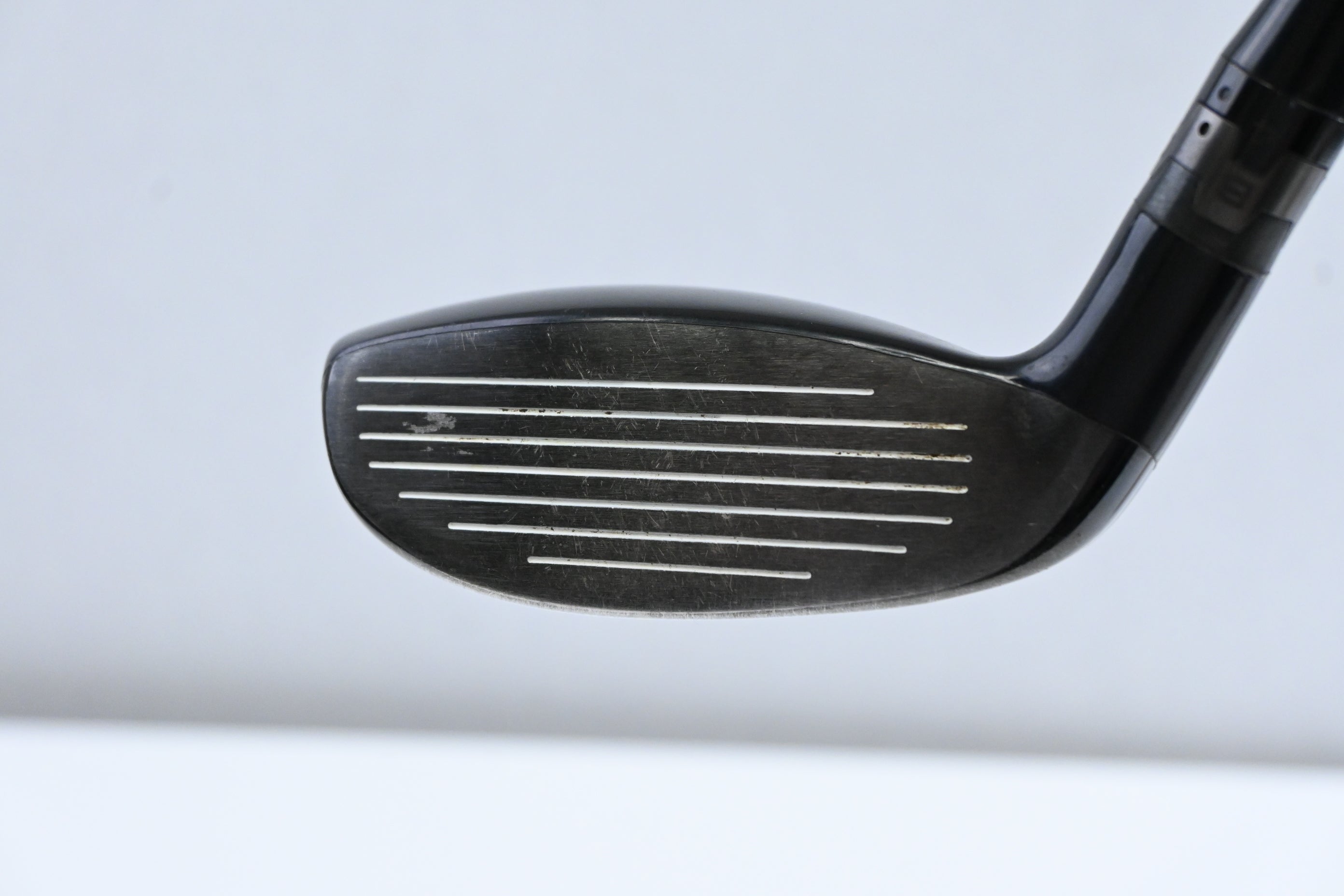 Titleist 910H #2 Hybrid / 17 Degree / Regular Flex Diamana Kai'li 80 Shaft