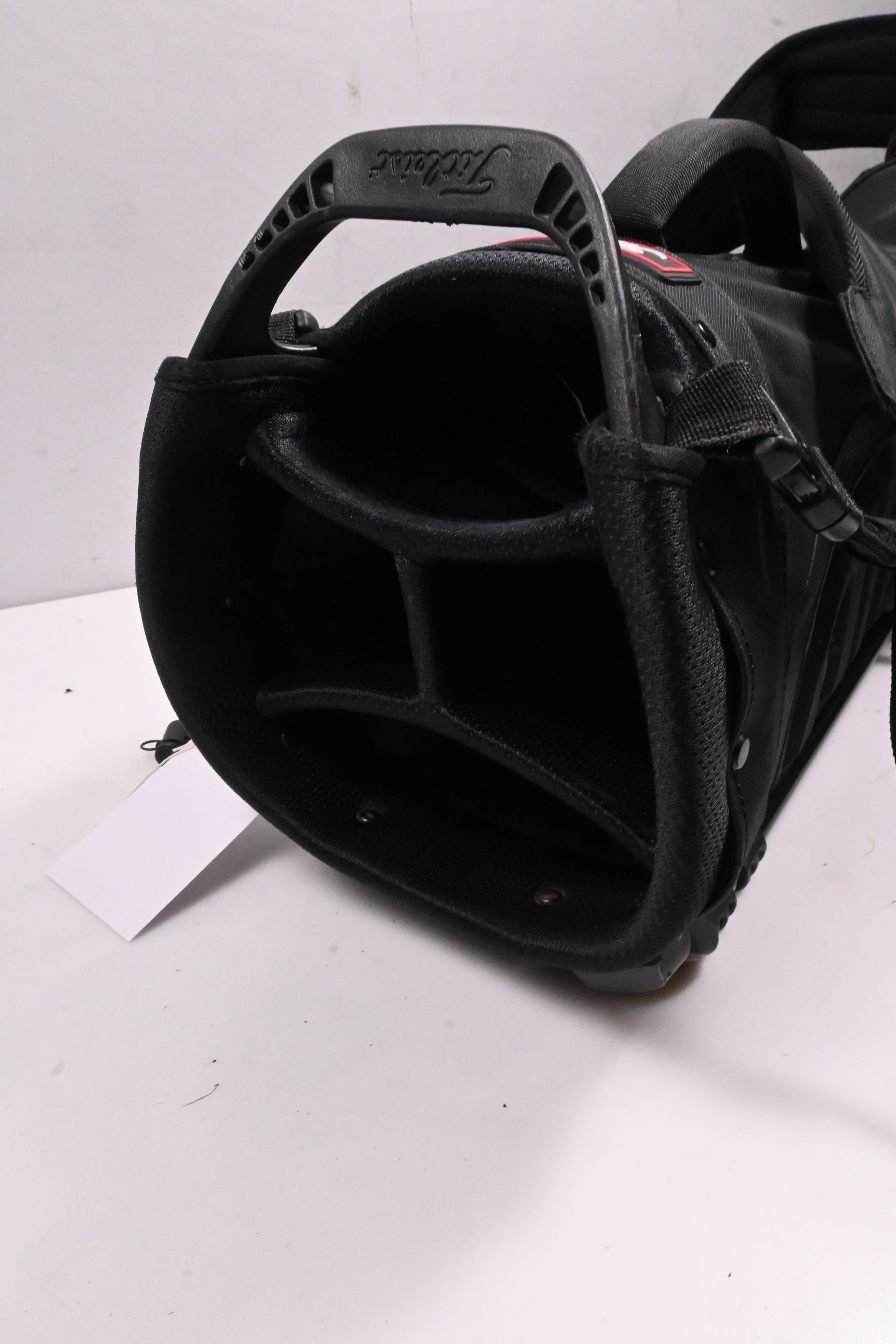 Titleist Players 4 Stand Bag / 4-Way Divider / Black