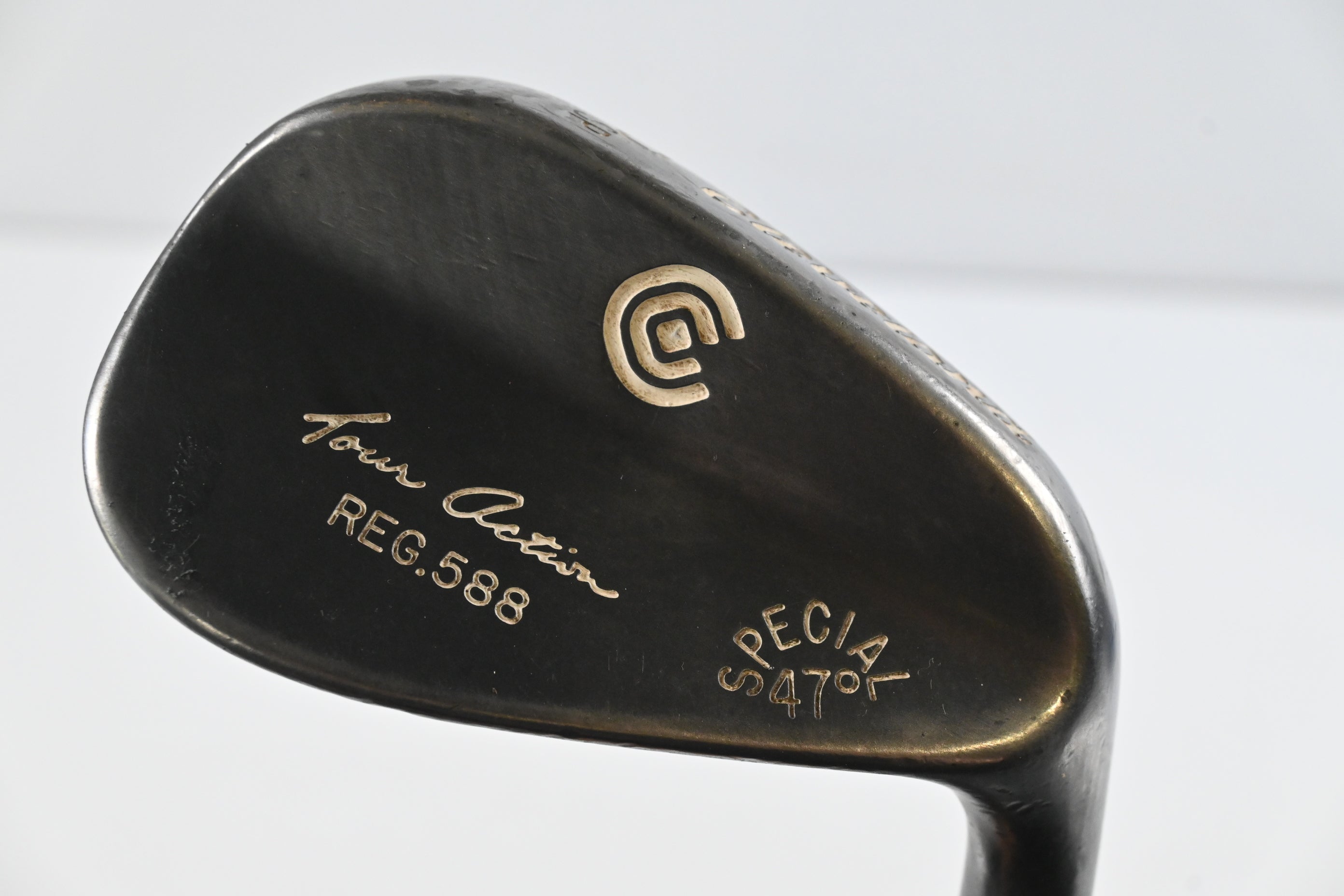 Cleveland 588 Tour Action Pitching Wedge / 47 Degree / Wedge Flex Steel Shaft