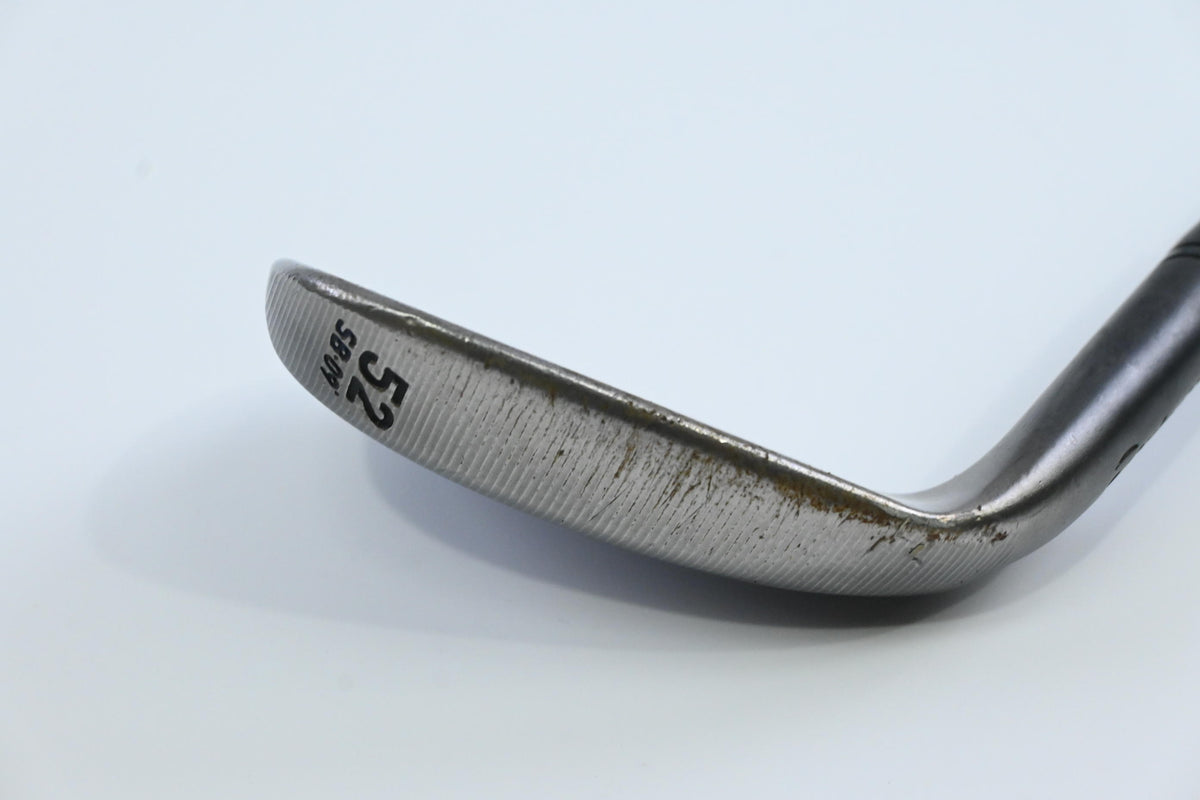 Taylormade Milled Grind 3 Gap Wedge / 52 Degree / Stiff Flex Dynamic Gold S400