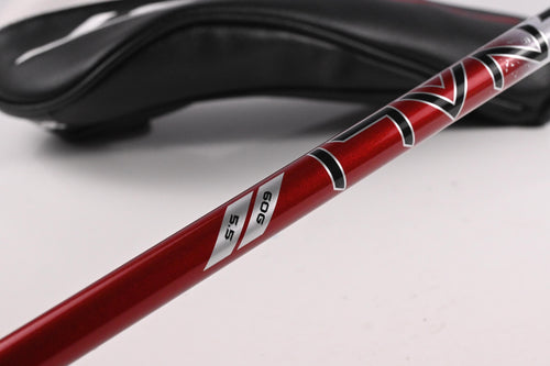 Titleist GT2 #3 Wood / 16.5 Degree / Regular Flex Denali Red 60 Shaft