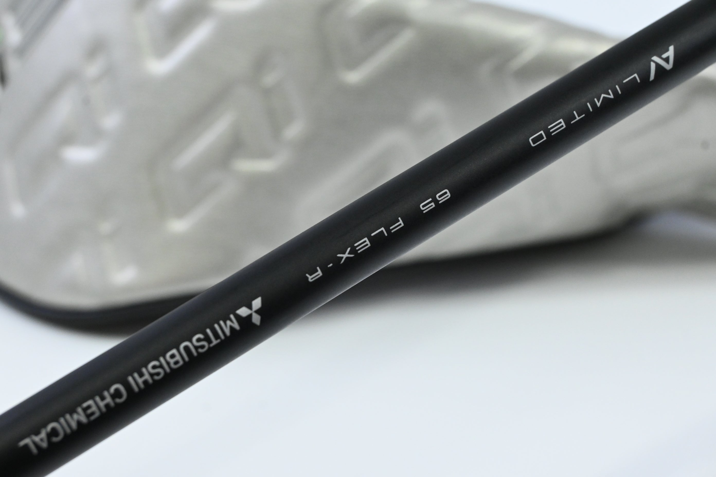 Taylormade Qi35 Driver / 10.5 Degree / Regular Flex Tensei AV Limited Blue 65