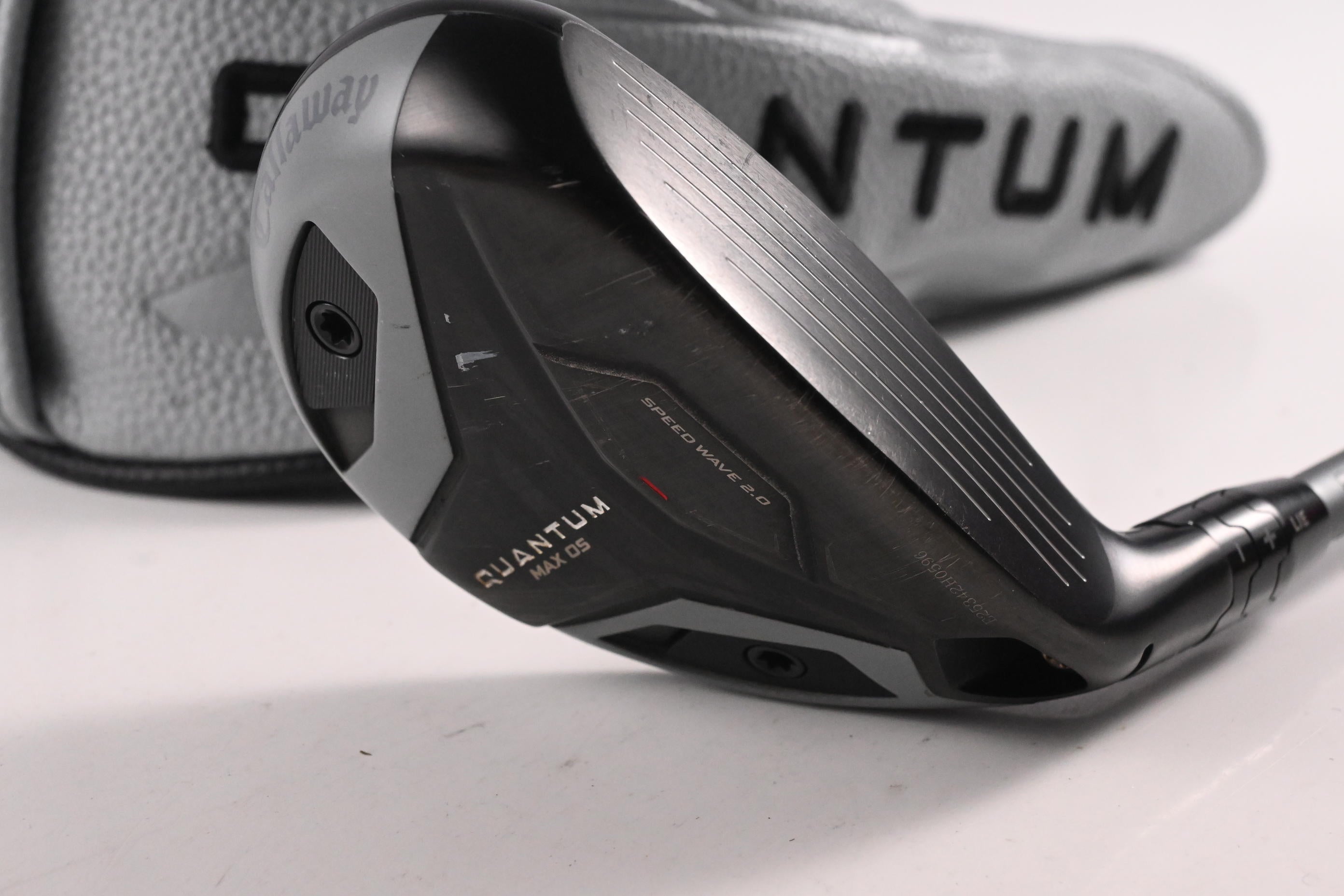 Callaway Quantum Max OS #3 Hybrid / 18 Degree / Regular Flex Denali Frost Silver
