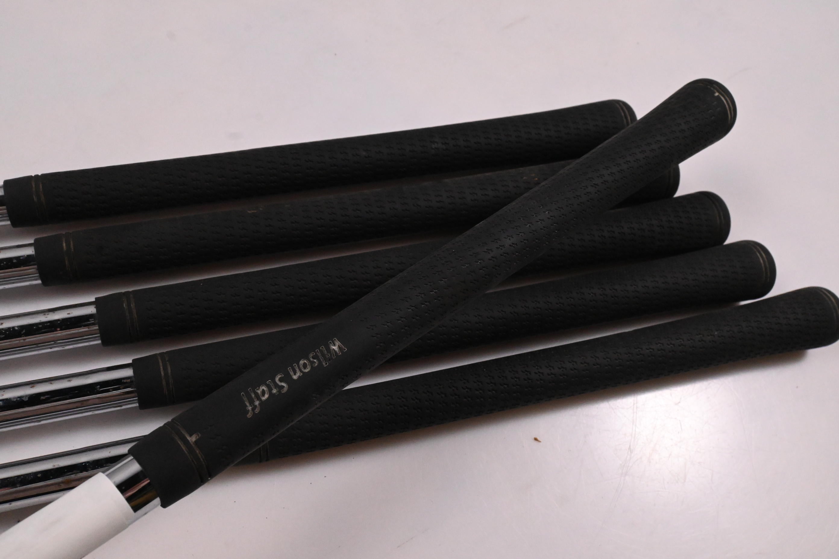 Wilson FG Tour V4 Irons / 5-PW / Stiff Flex Dynamic Gold Pro S300 Shafts