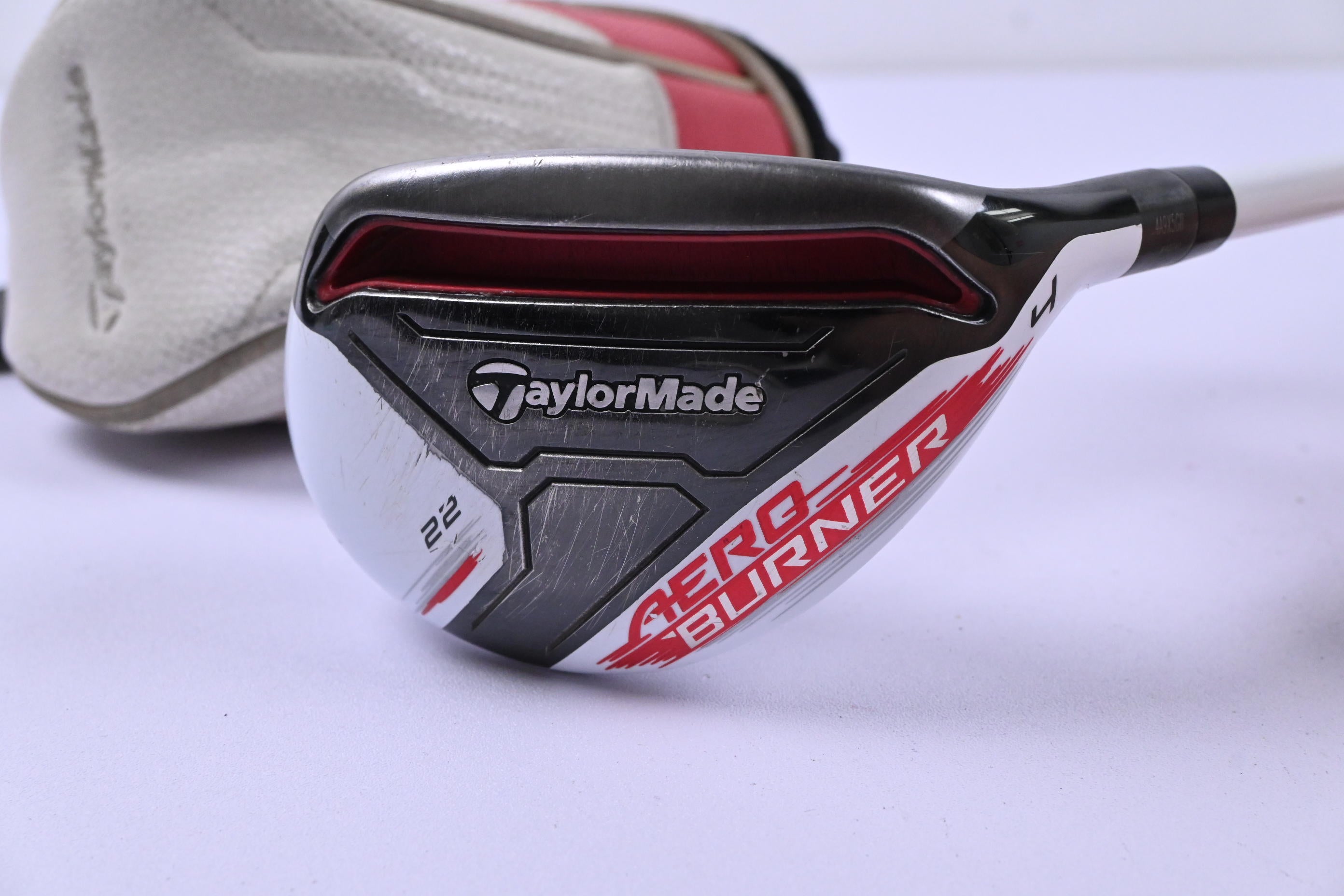 Taylormade Aeroburner #4 Hybrid / 22 Degree / Regular Flex Speed RUL-Z 70 Shaft