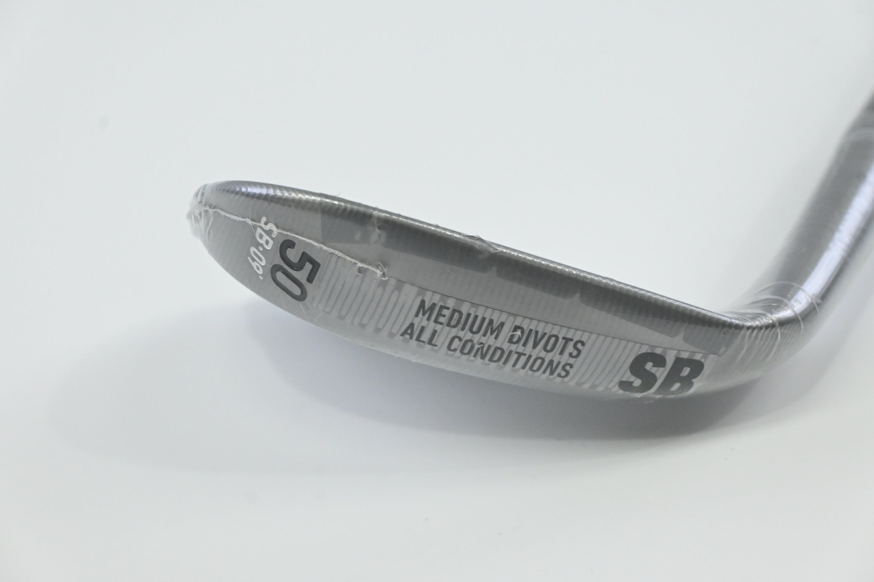 Taylormade Milled Grind 5 Gap Wedge / 50 Degree / Wedge Flex Dynamic Gold 115