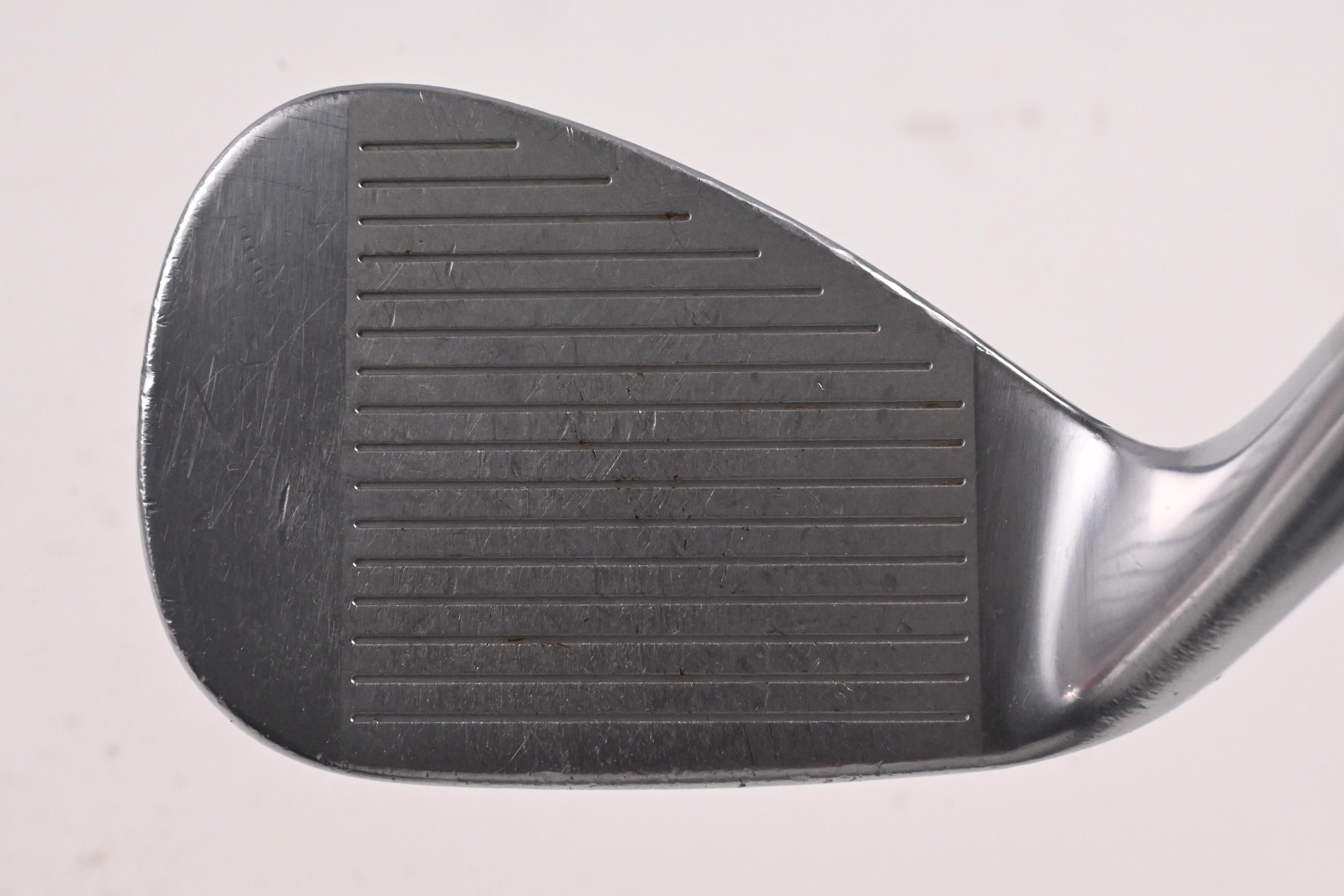 Taylormade Milled Grind Gap Wedge / 52 Degree / Wedge Flex Dynamic Gold Shaft