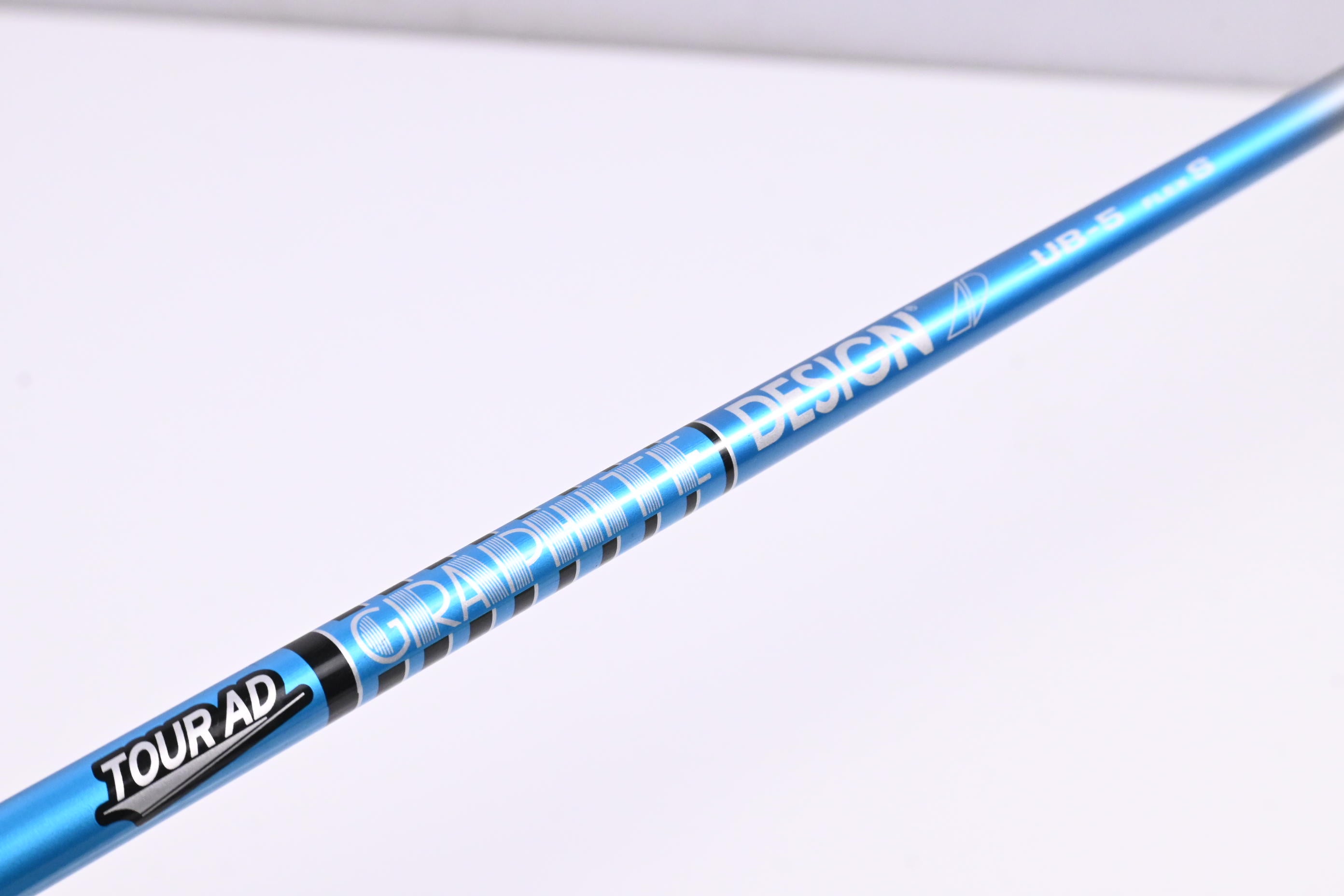 Graphite Design Tour AD UB-5 Driver Shaft / Stiff Flex / Titleist Adapter