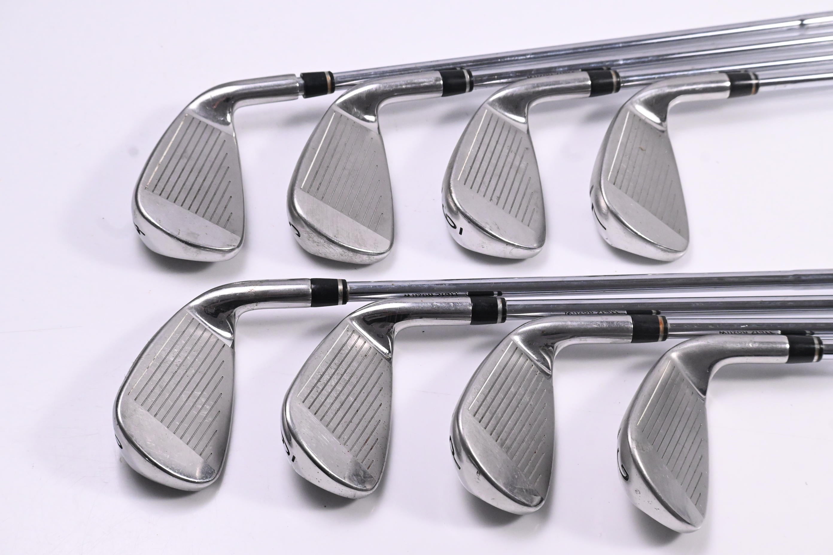 Left Hand Wilson Staff D250 Irons / 4-PW+GW / Uniflex Wilson Staff D250 Shafts