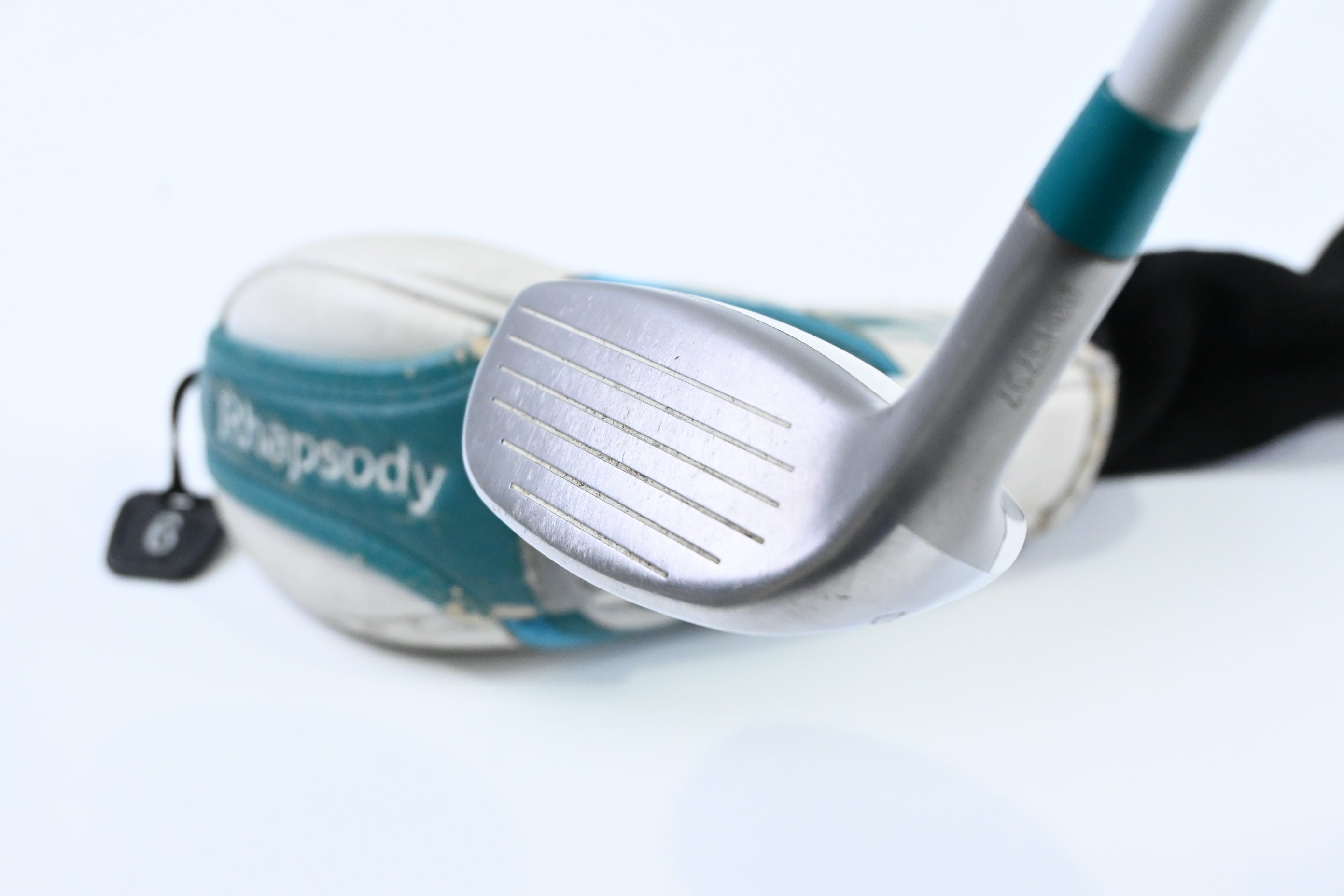 Ladies Ping Rhapsody 2015 #6 Hybrid / 30 Degree / Ladies Flex Ping ULT 220 Shaft